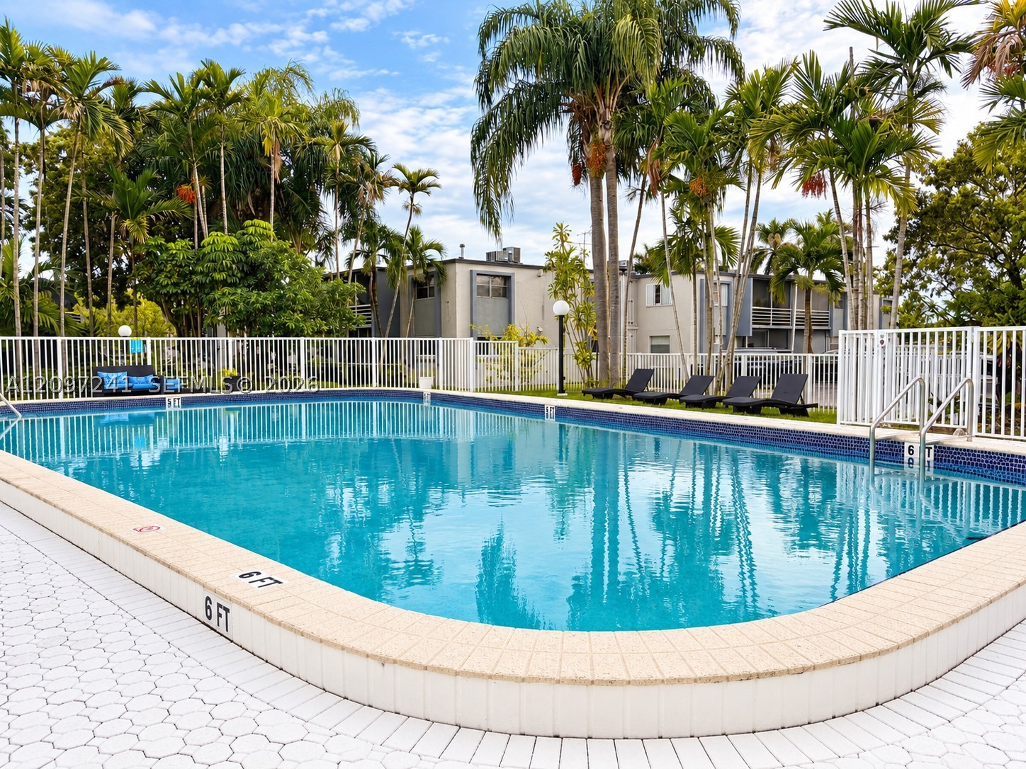 8788 SW 12th St #103, Miami FL 33174