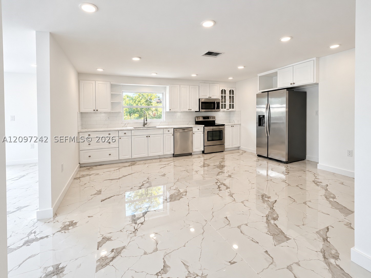 2125 NW 179th St, Miami Gardens FL 33056