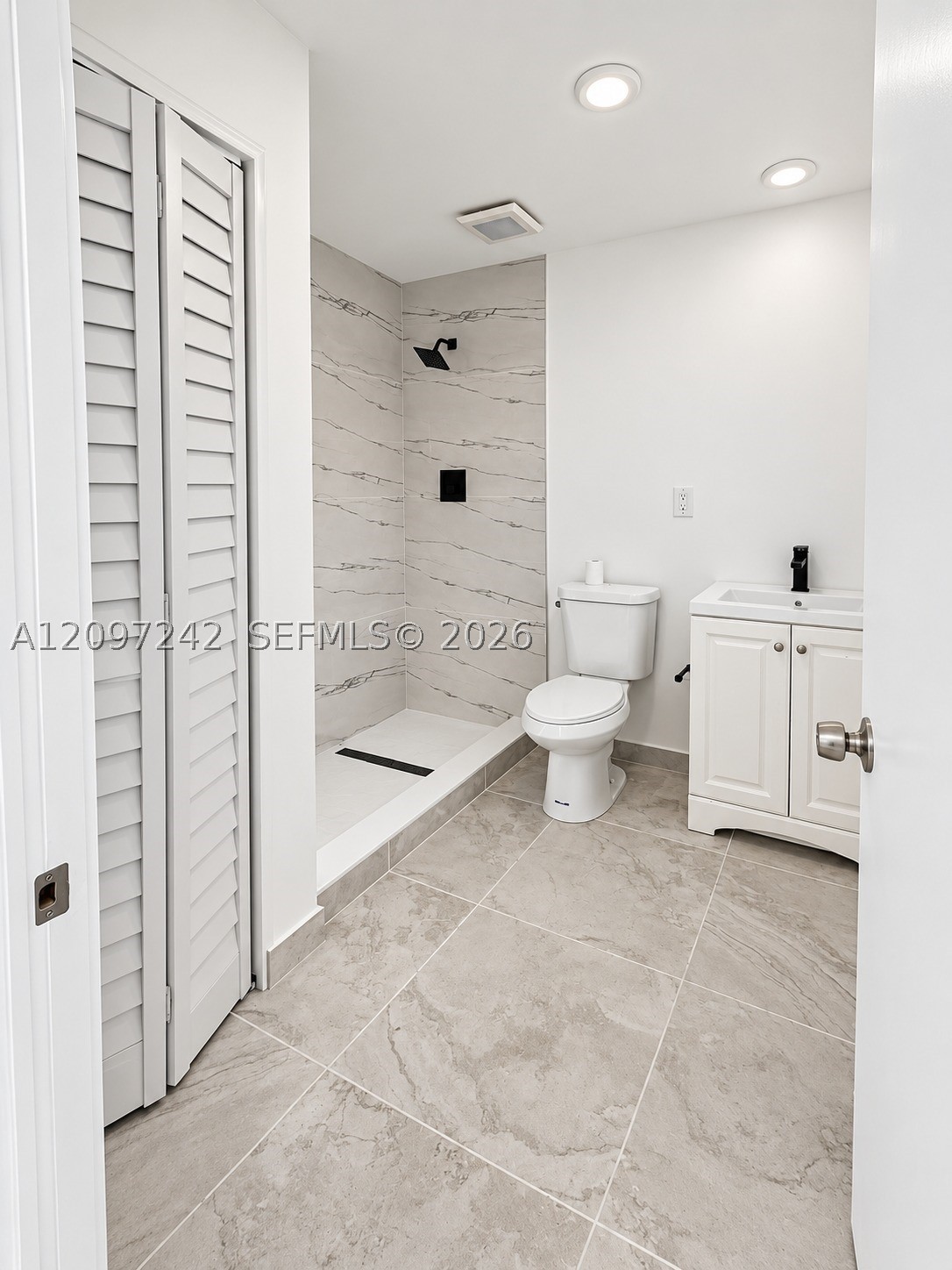2125 NW 179th St, Miami Gardens FL 33056