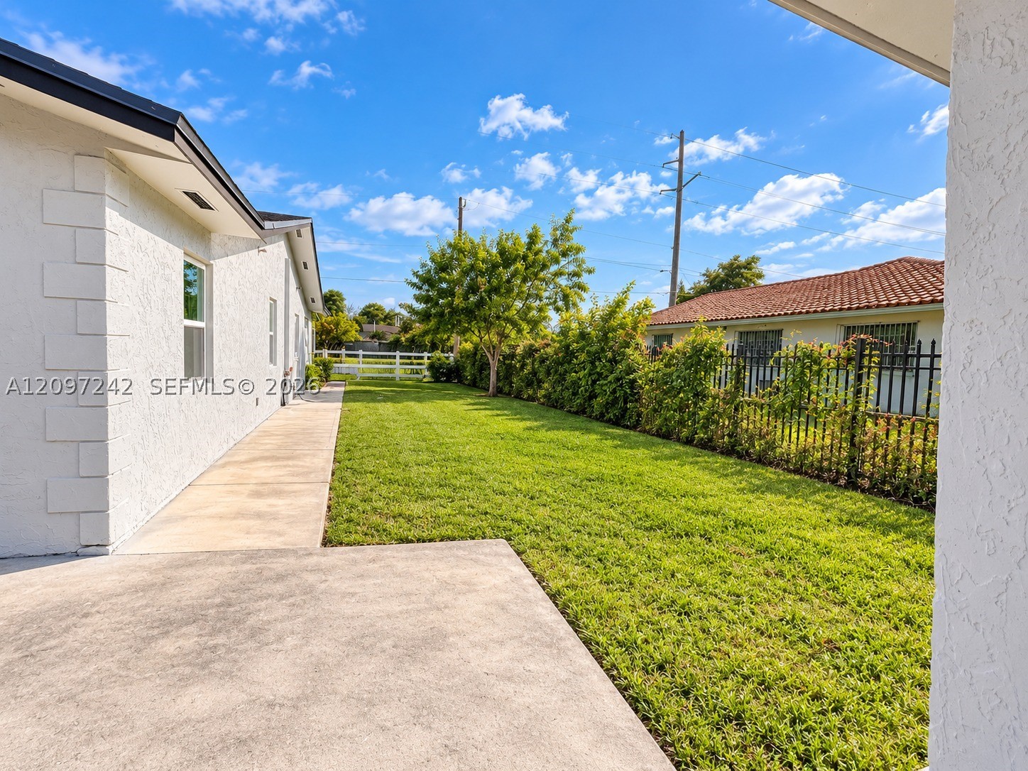 2125 NW 179th St, Miami Gardens FL 33056