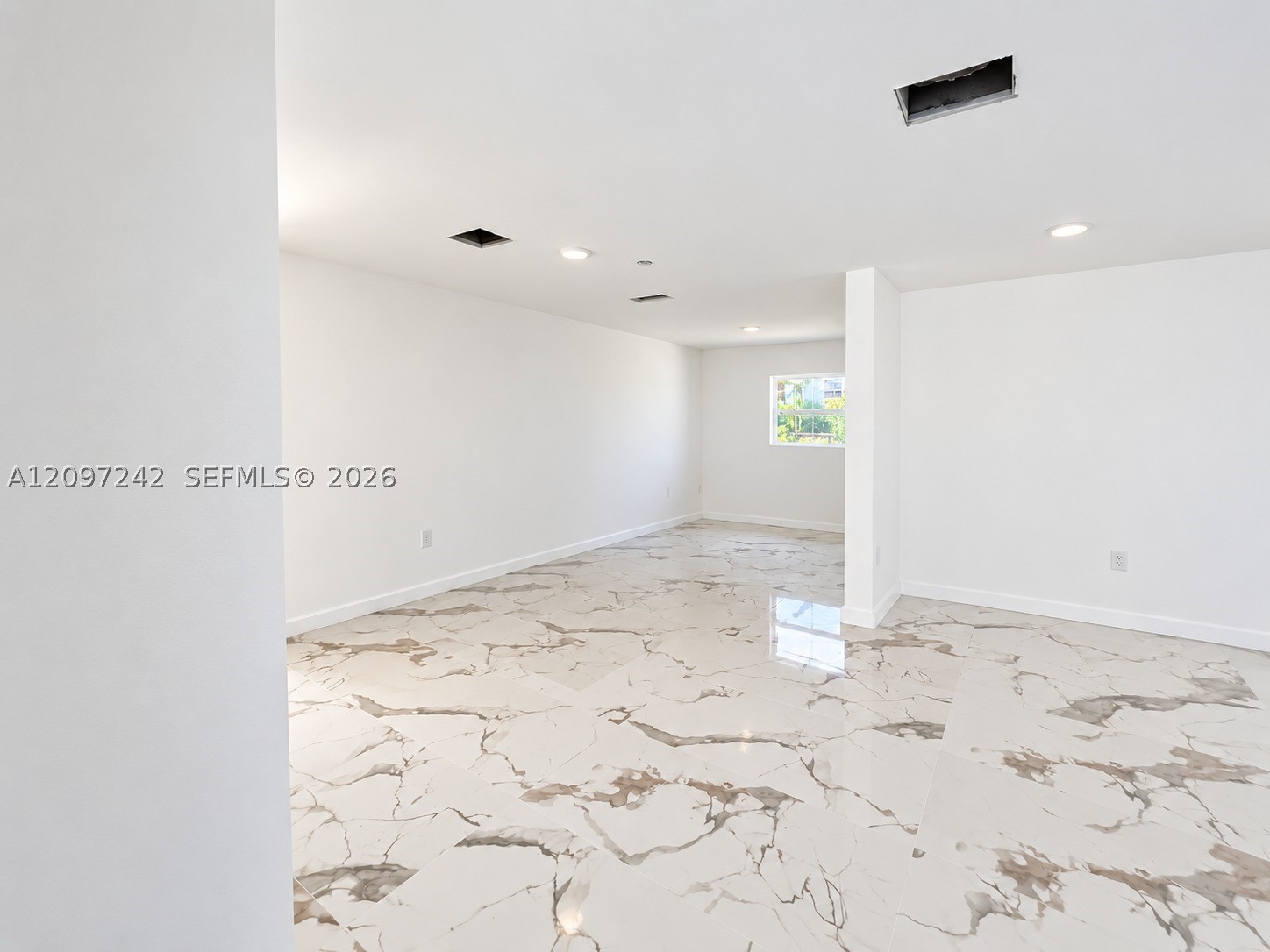 2125 NW 179th St, Miami Gardens FL 33056
