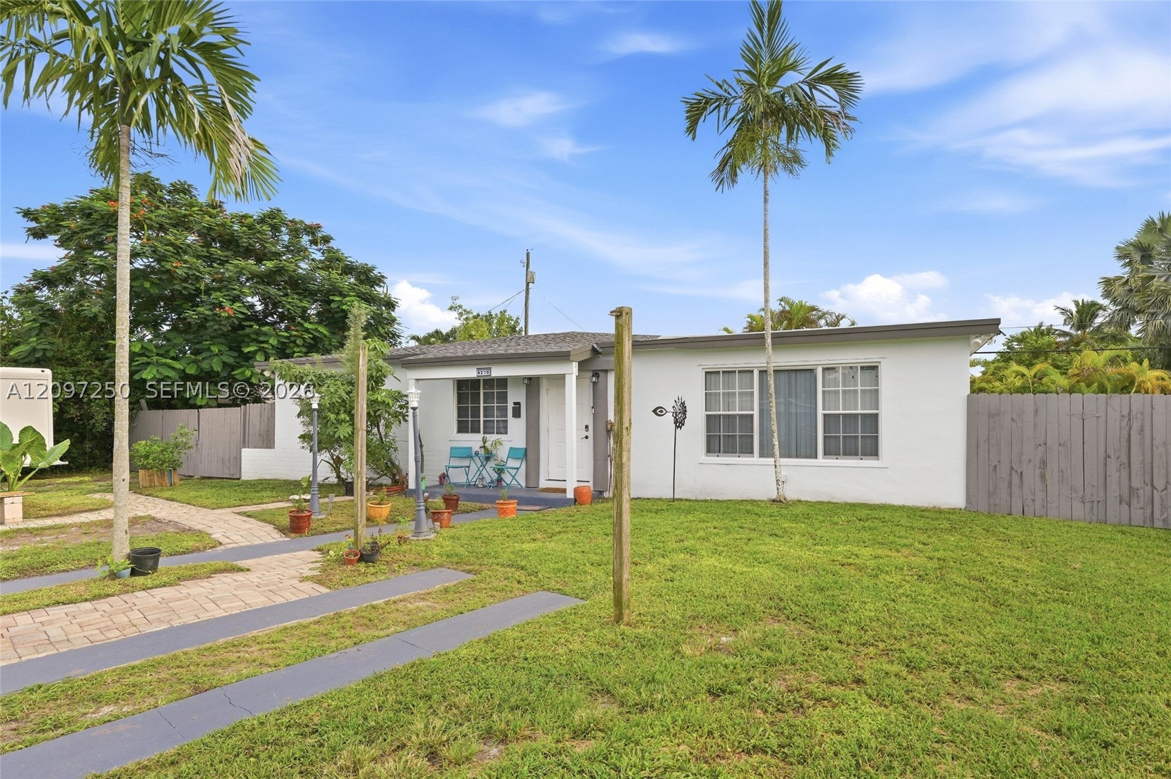 9270 SW 43rd St, Miami FL 33165