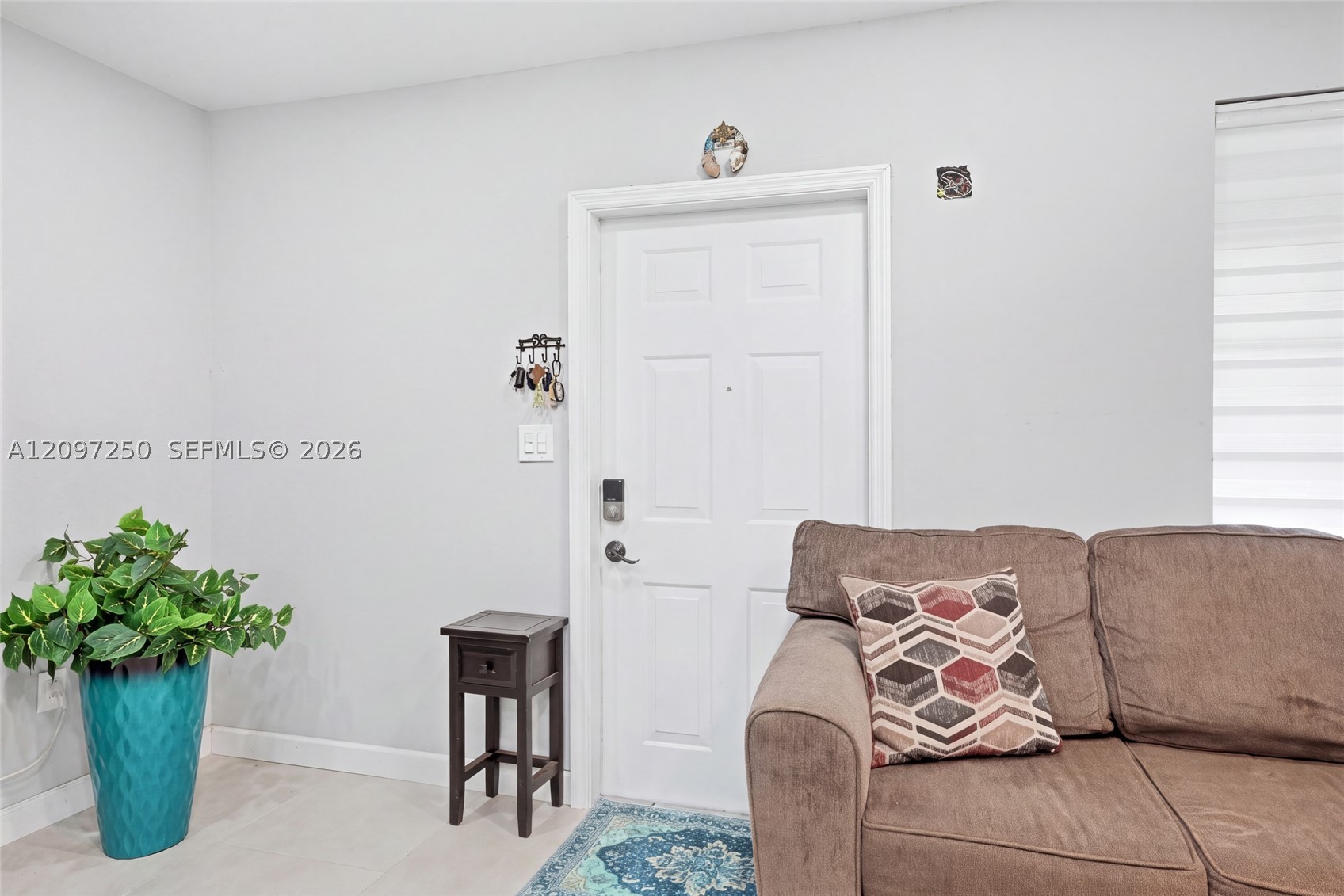9270 SW 43rd St, Miami FL 33165