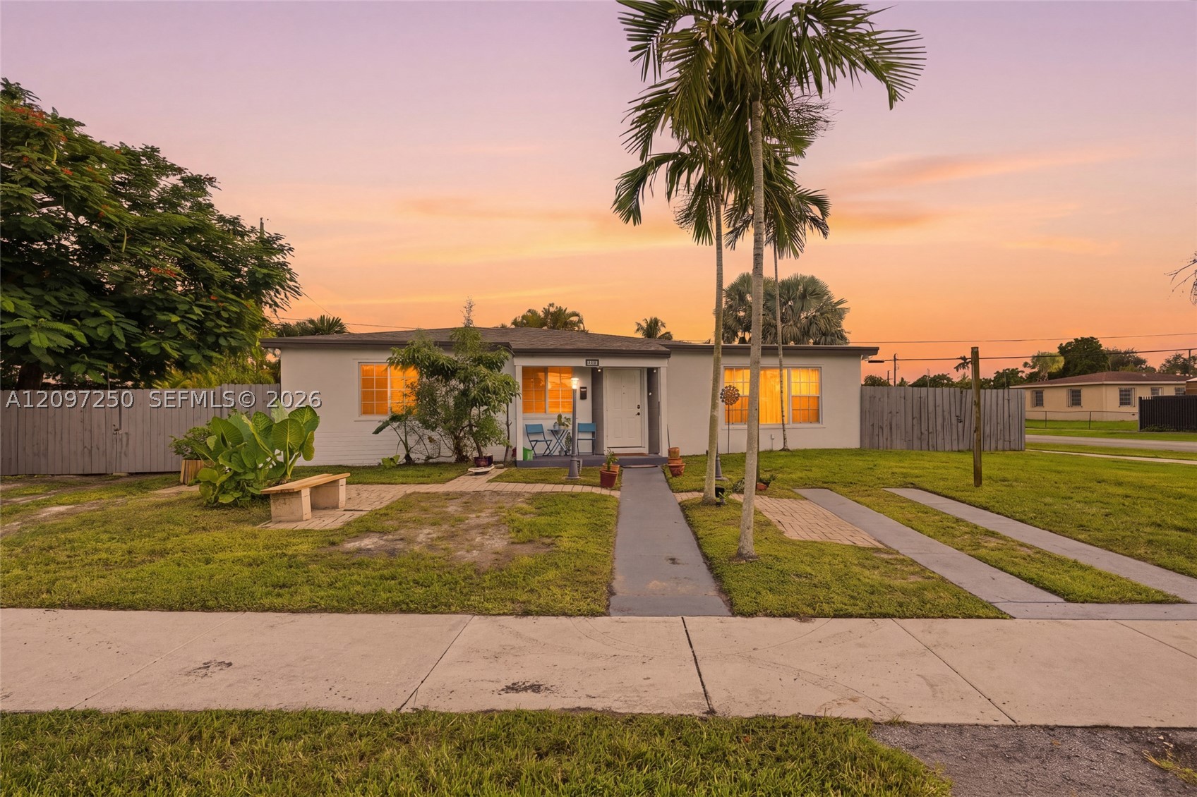 9270 SW 43rd St, Miami FL 33165