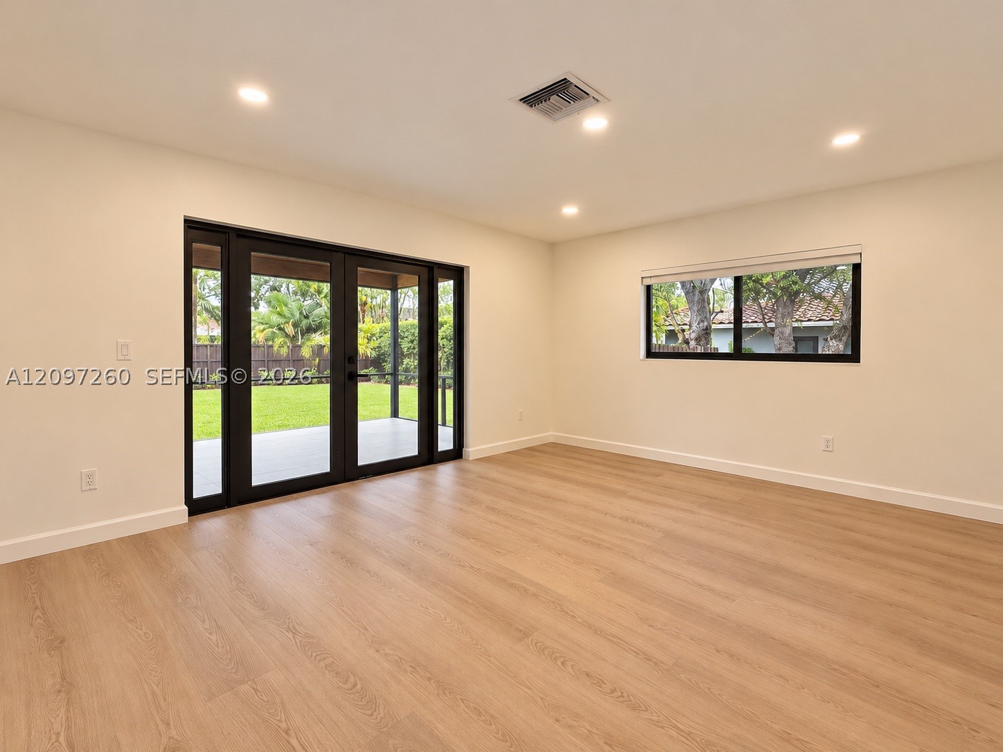 8240 SW 89th St, Miami FL 33156