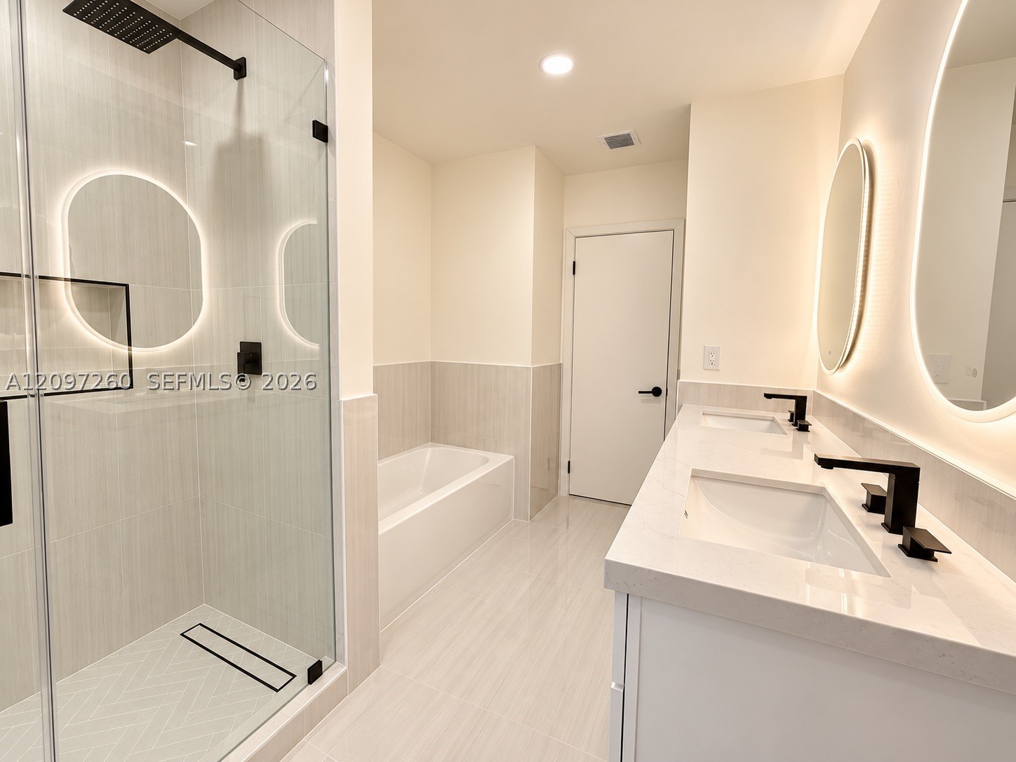 8240 SW 89th St, Miami FL 33156