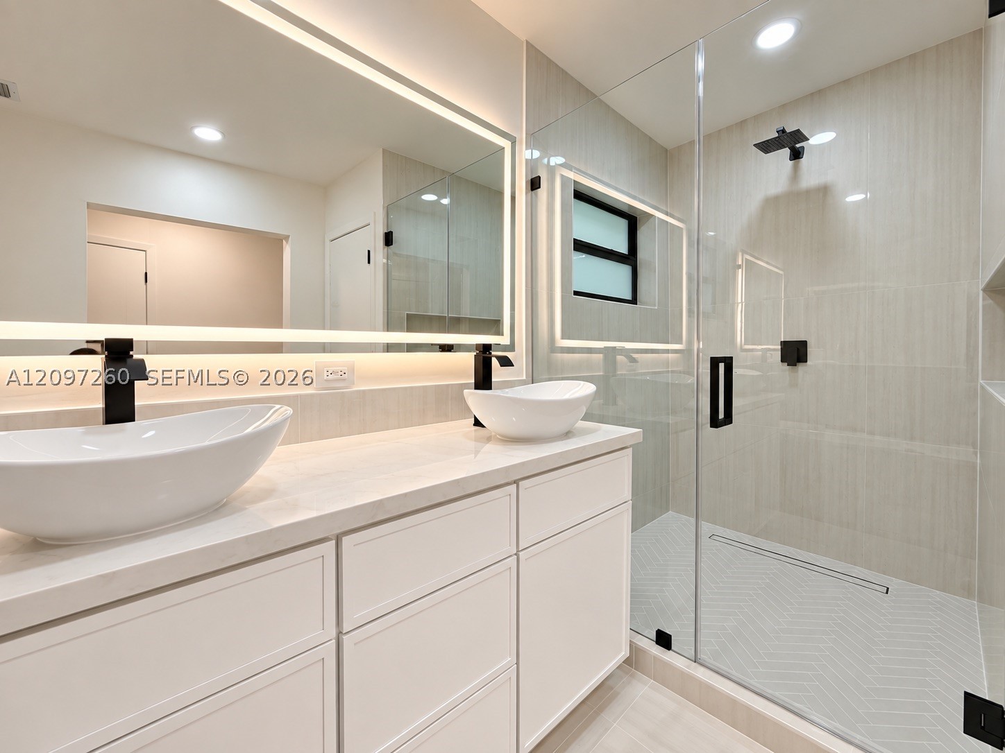 8240 SW 89th St, Miami FL 33156