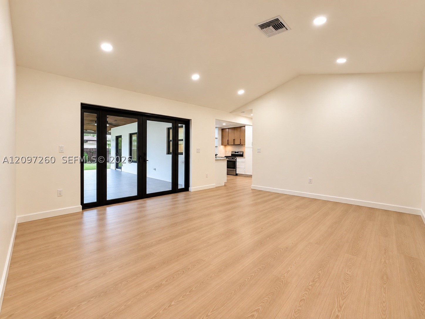 8240 SW 89th St, Miami FL 33156