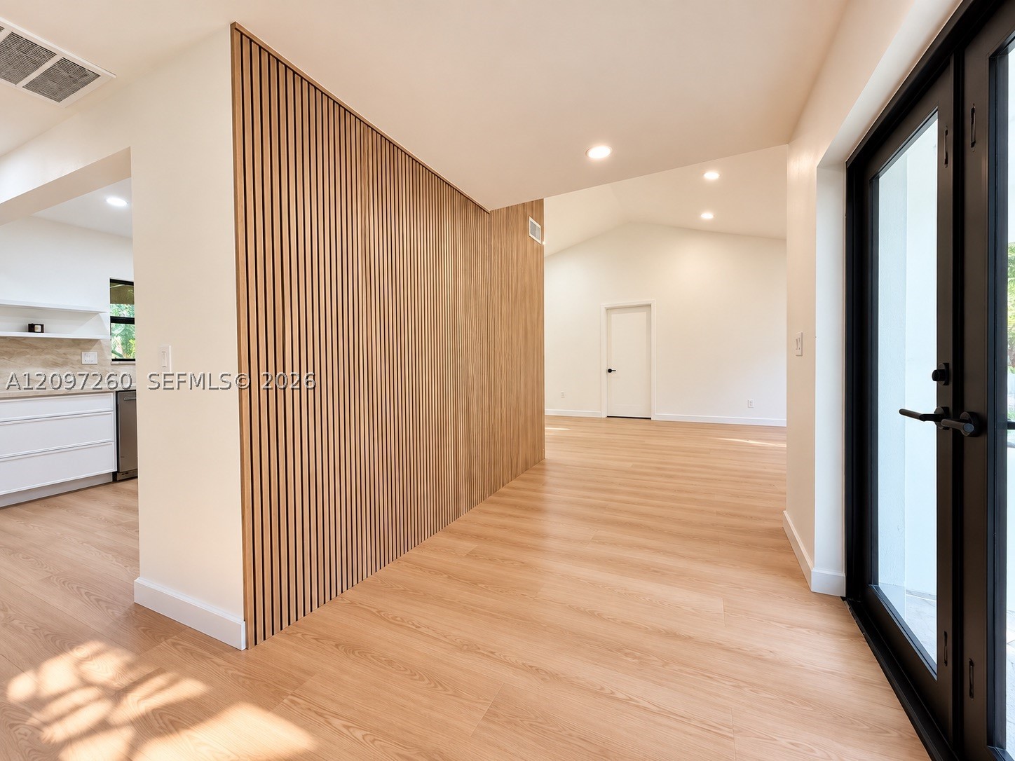 8240 SW 89th St, Miami FL 33156
