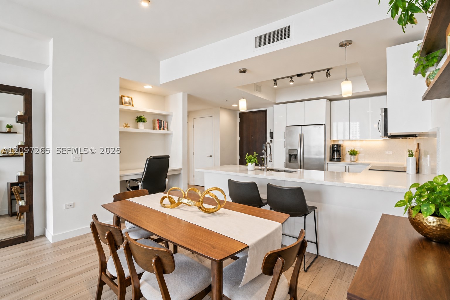 999 SW 1st Ave #1909, Miami FL 33130