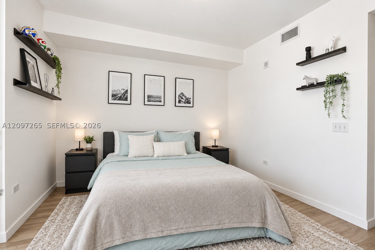 999 SW 1st Ave #1909, Miami FL 33130