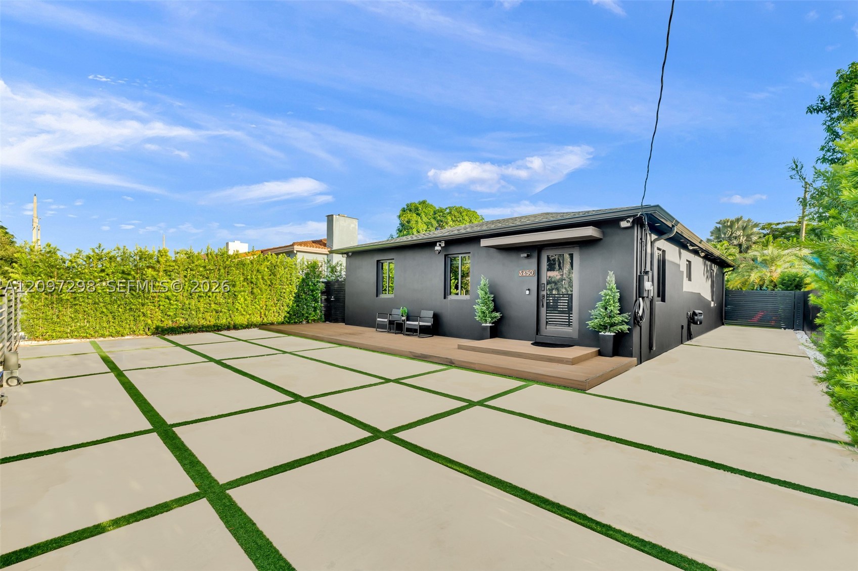 3450 NW 16th St, Miami FL 33125