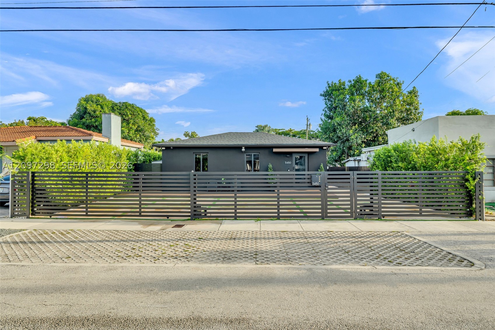 3450 NW 16th St, Miami FL 33125
