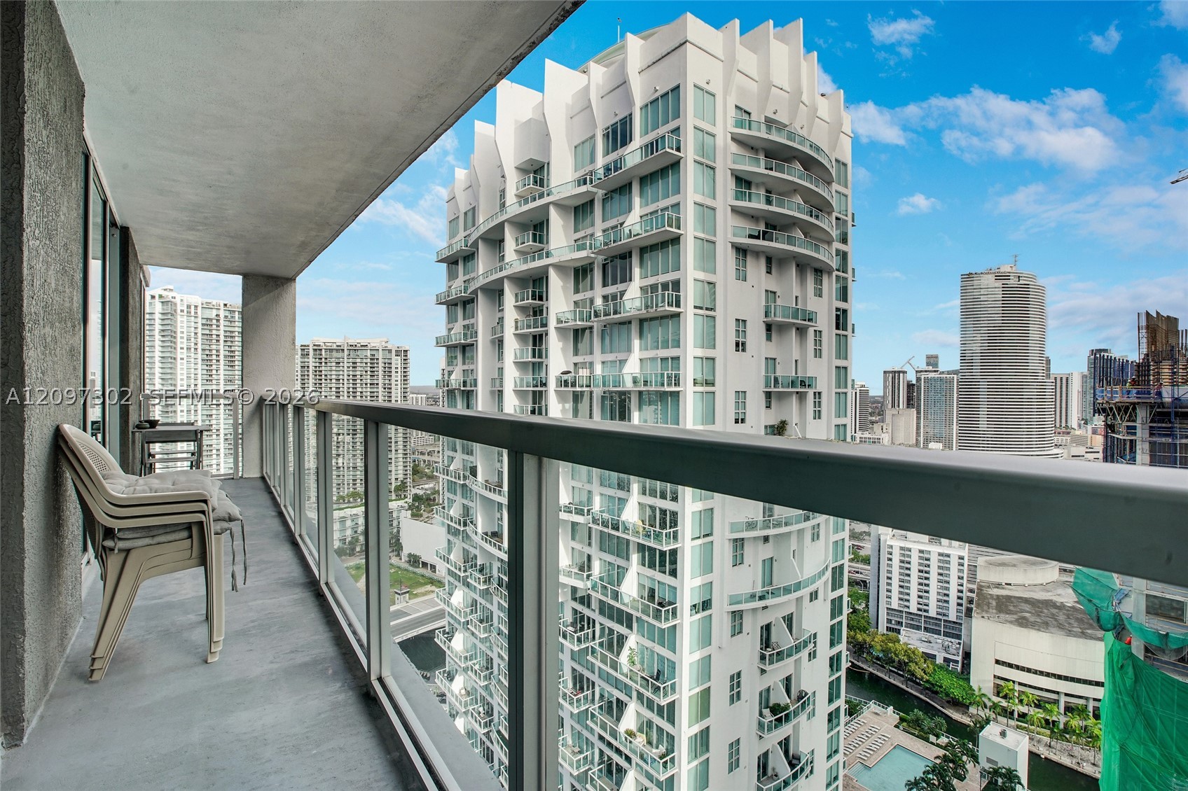 55 SE 6th St #3701, Miami FL 33131