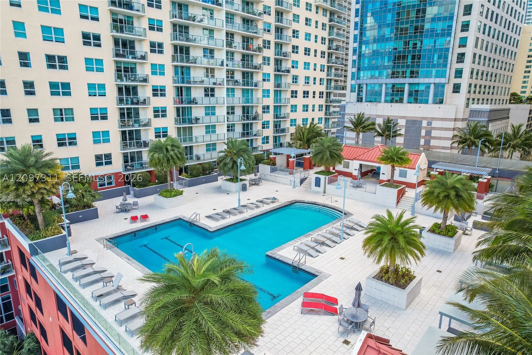 1155 Brickell Bay Dr #2007, Miami FL 33131