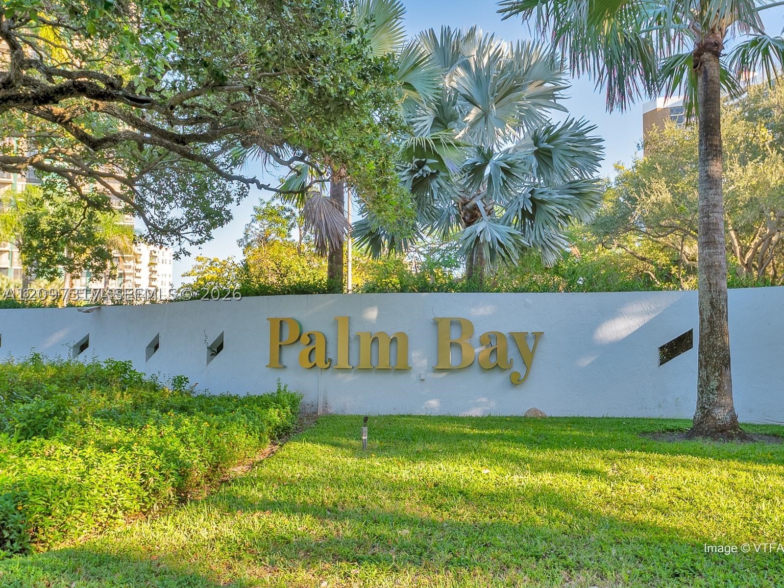 780 NE 69th St #1606, Miami FL 33138