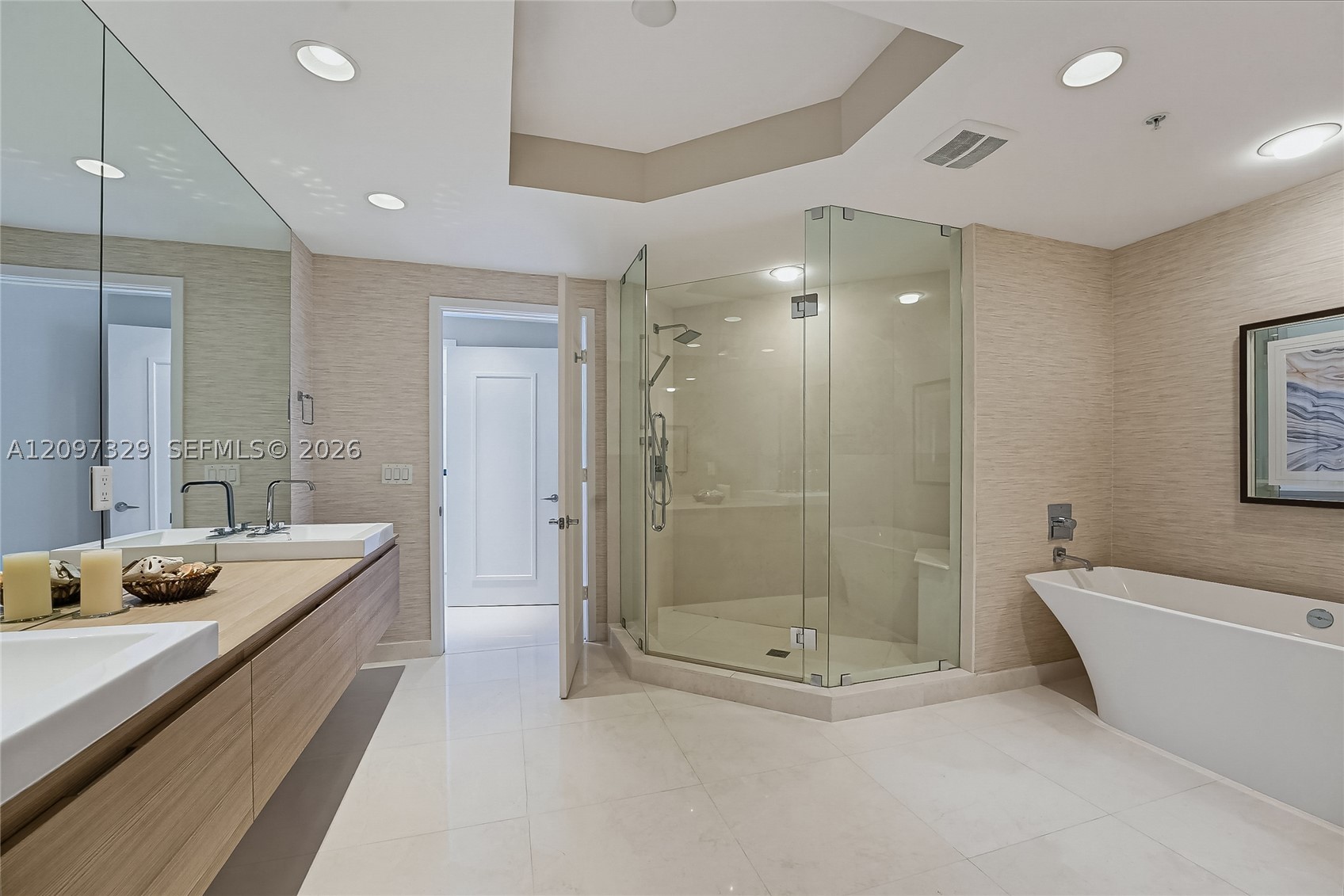 17301 Biscayne Blvd #901, North Miami Beach FL 33160