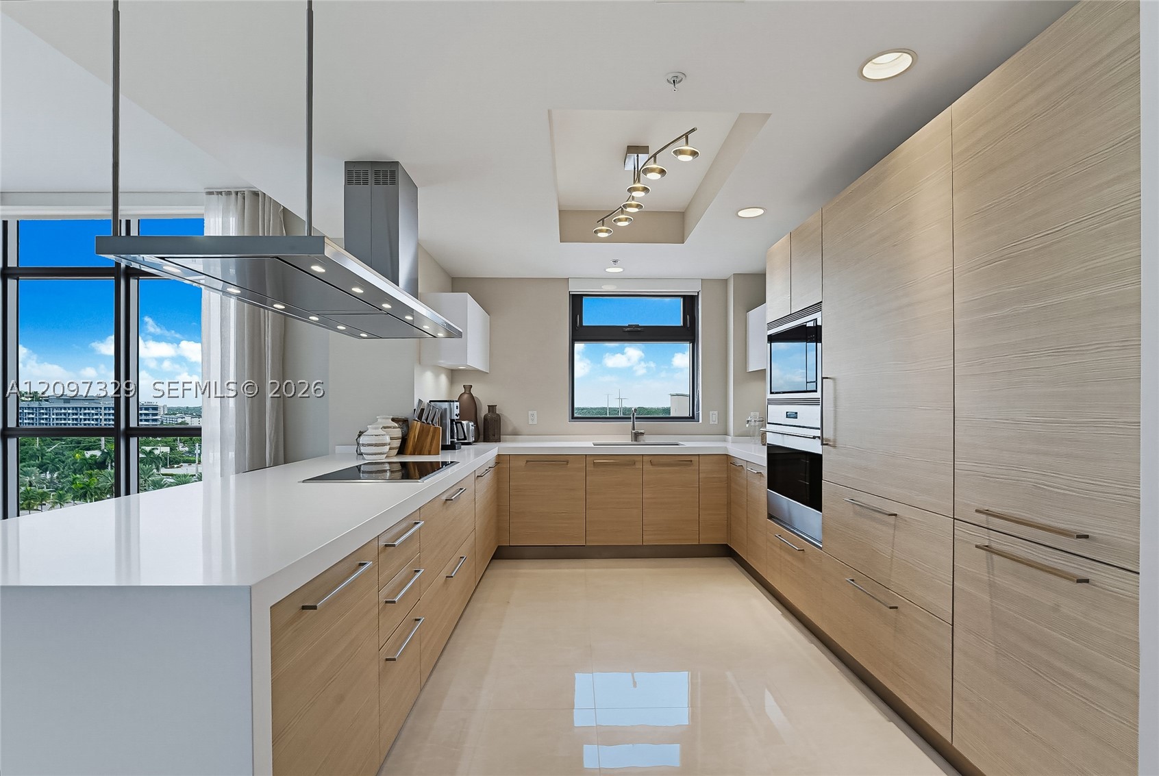 17301 Biscayne Blvd #901, North Miami Beach FL 33160