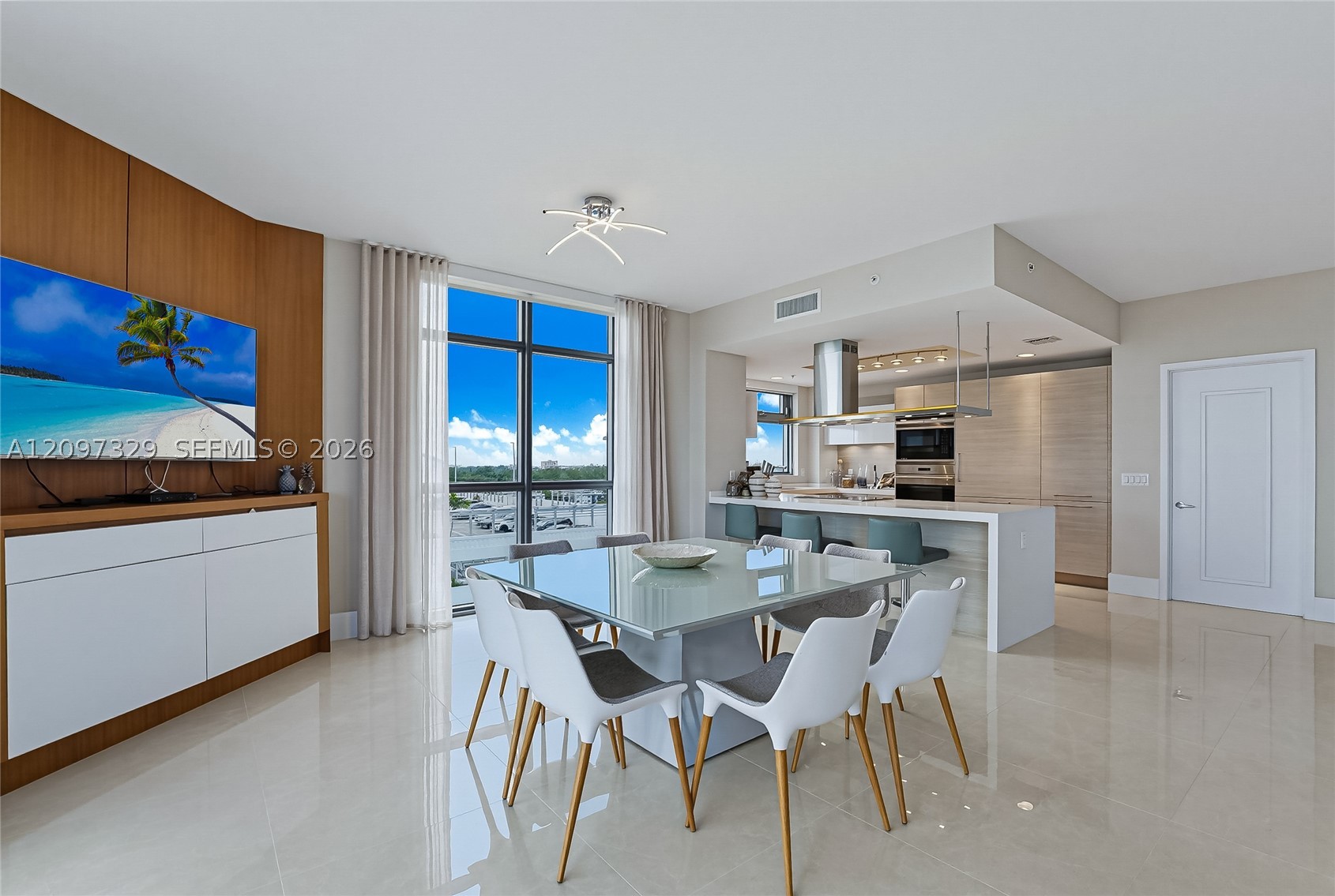 17301 Biscayne Blvd #901, North Miami Beach FL 33160