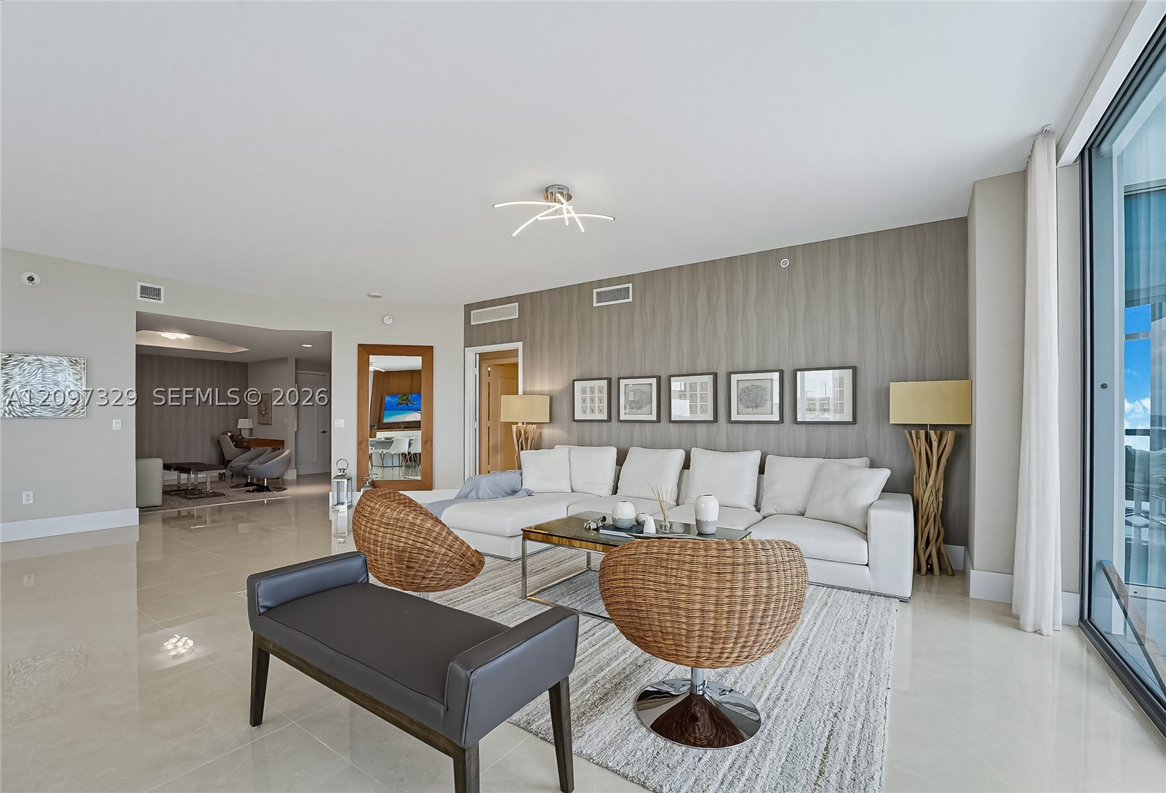 17301 Biscayne Blvd #901, North Miami Beach FL 33160