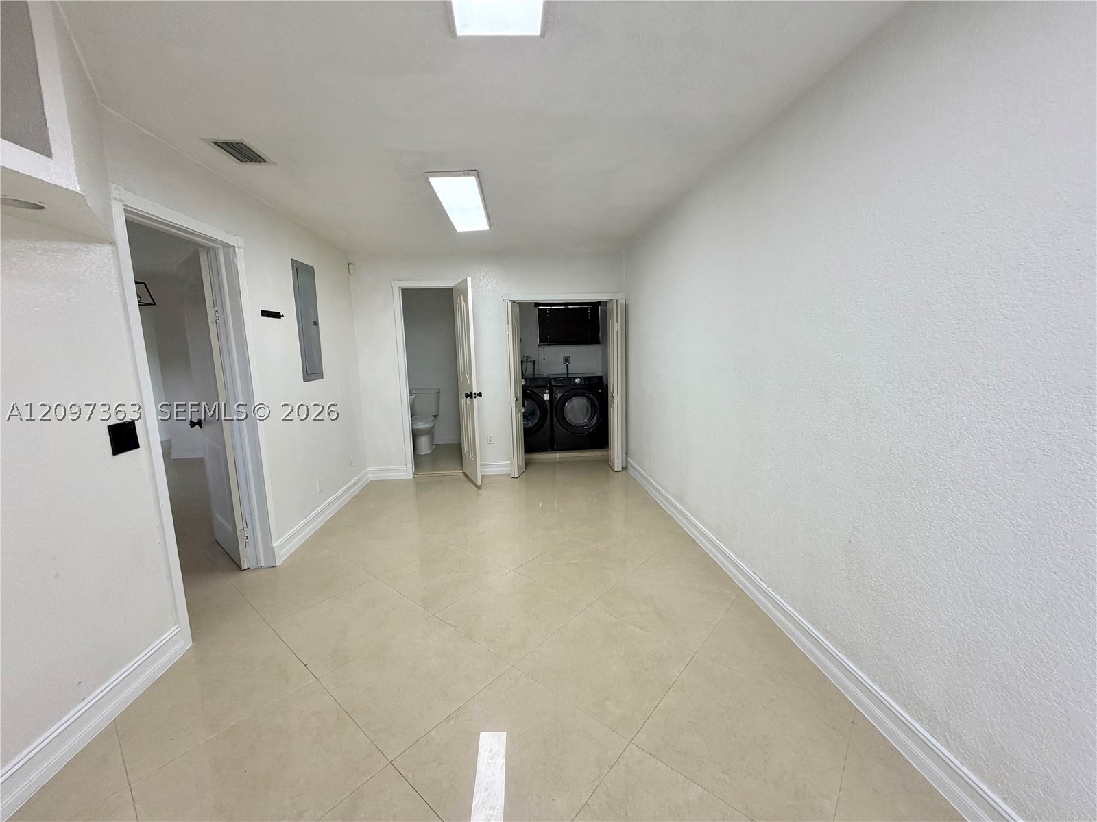9481 SW 10th St, Miami FL 33174