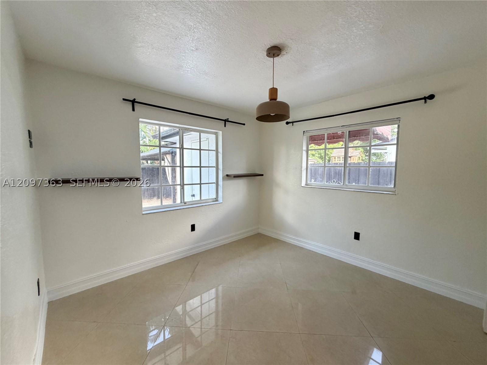 9481 SW 10th St, Miami FL 33174