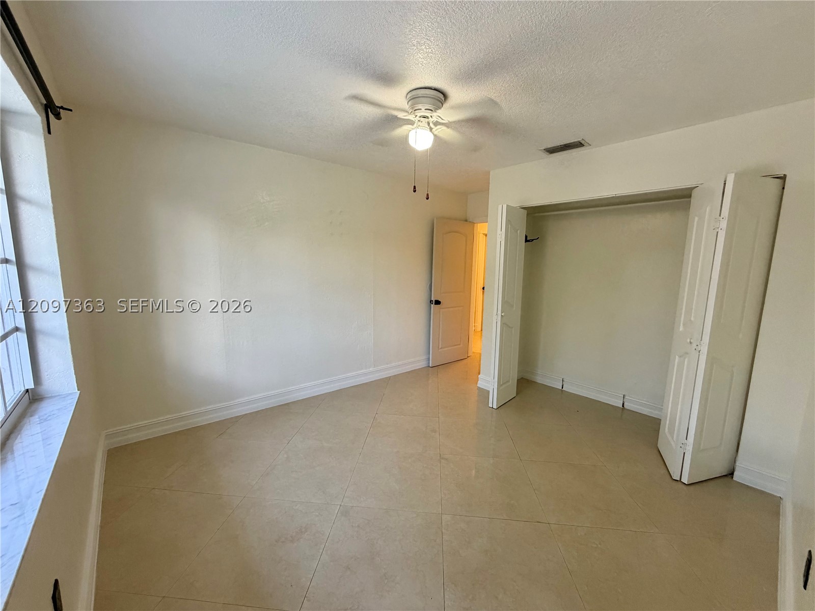 9481 SW 10th St, Miami FL 33174