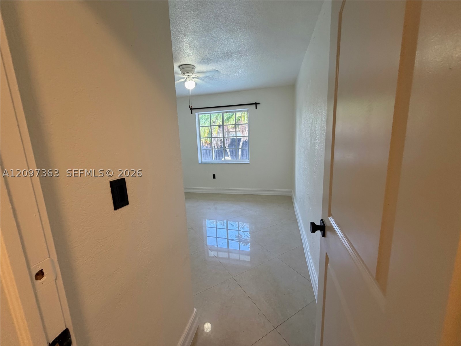 9481 SW 10th St, Miami FL 33174