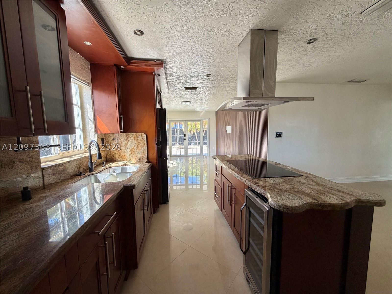 9481 SW 10th St, Miami FL 33174