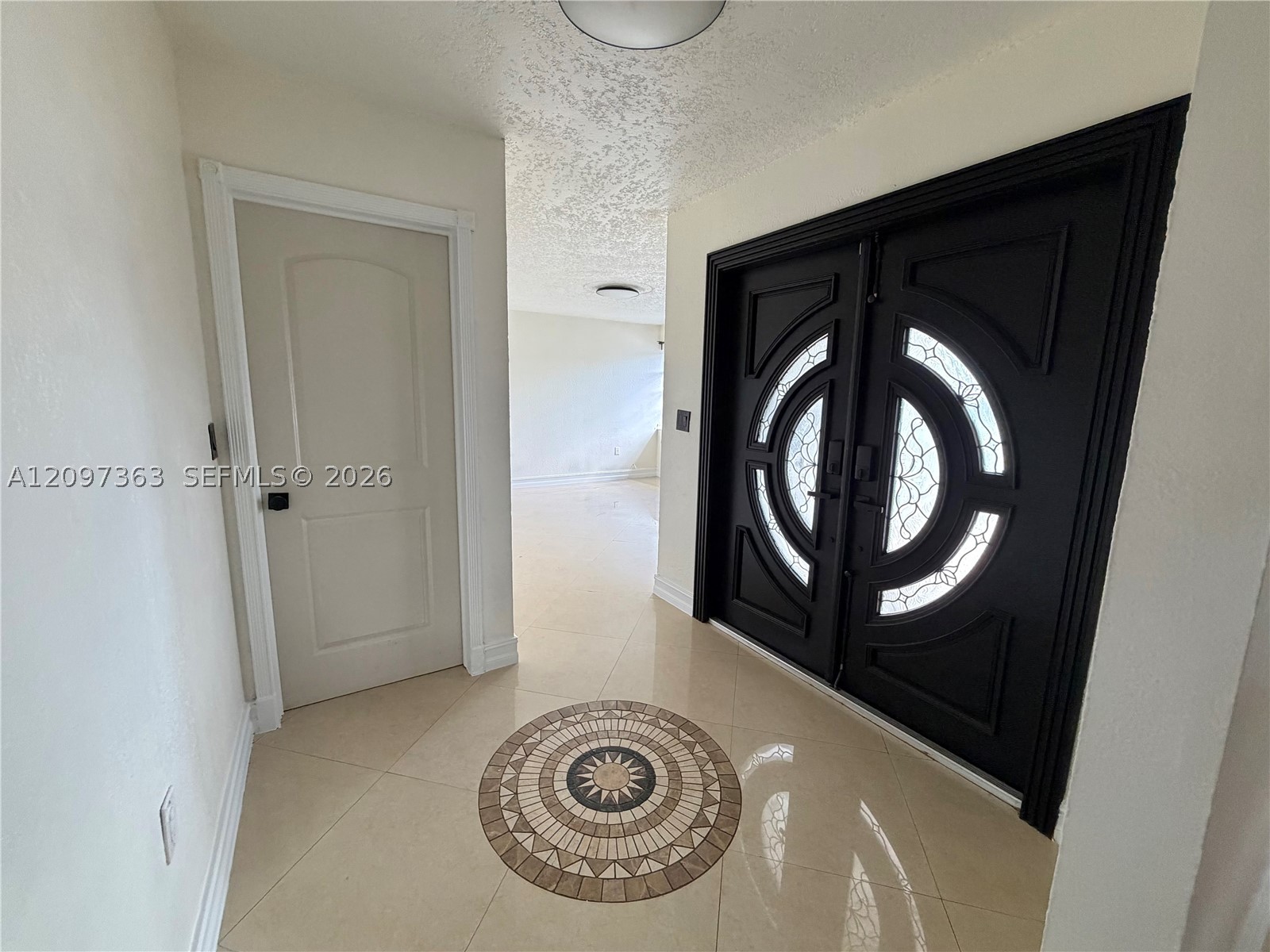9481 SW 10th St, Miami FL 33174