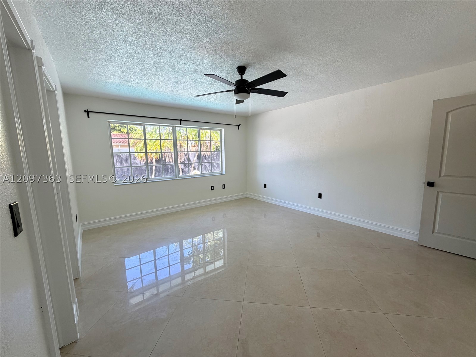 9481 SW 10th St, Miami FL 33174