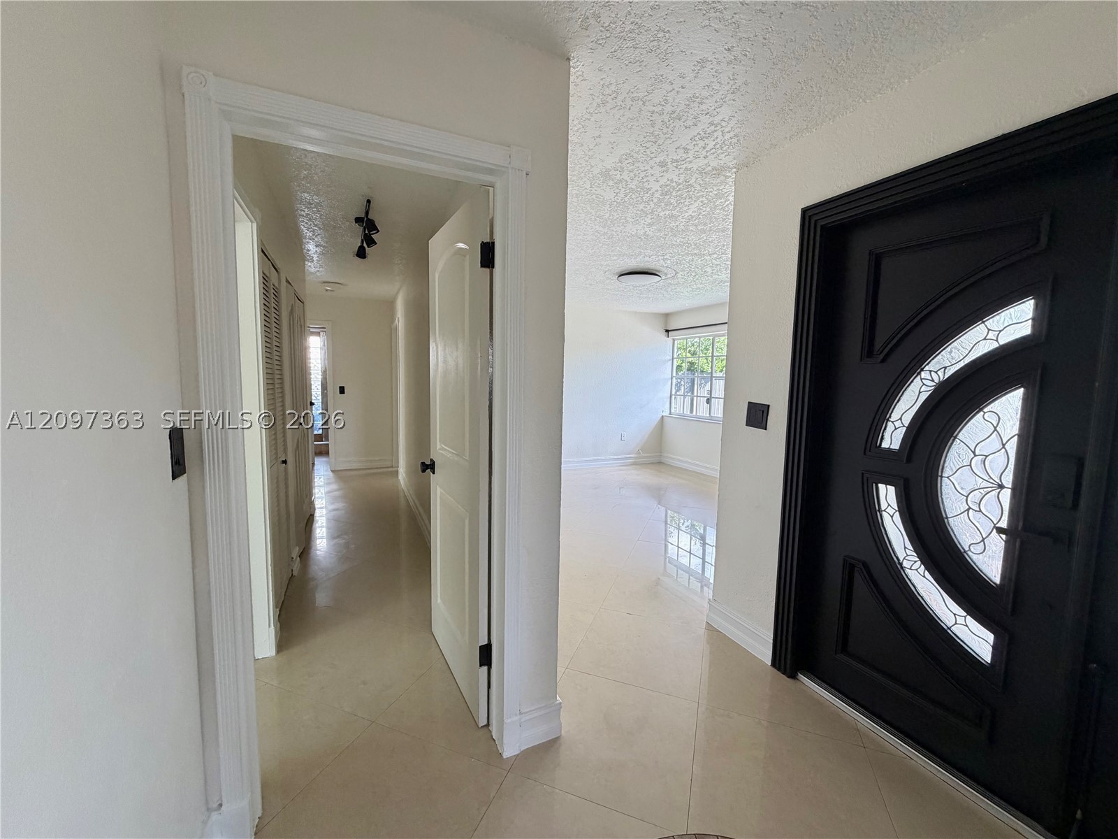 9481 SW 10th St, Miami FL 33174