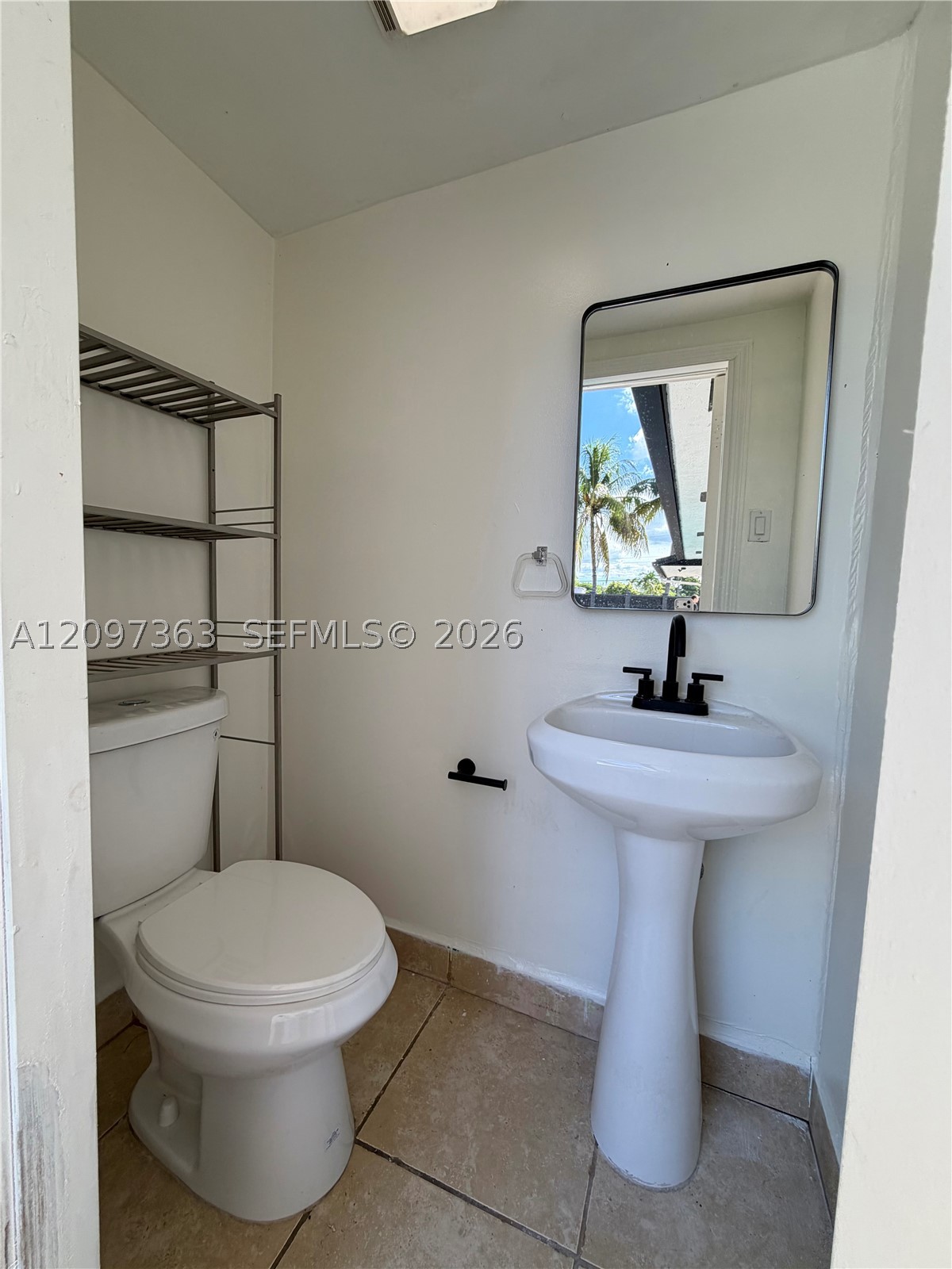 9481 SW 10th St, Miami FL 33174