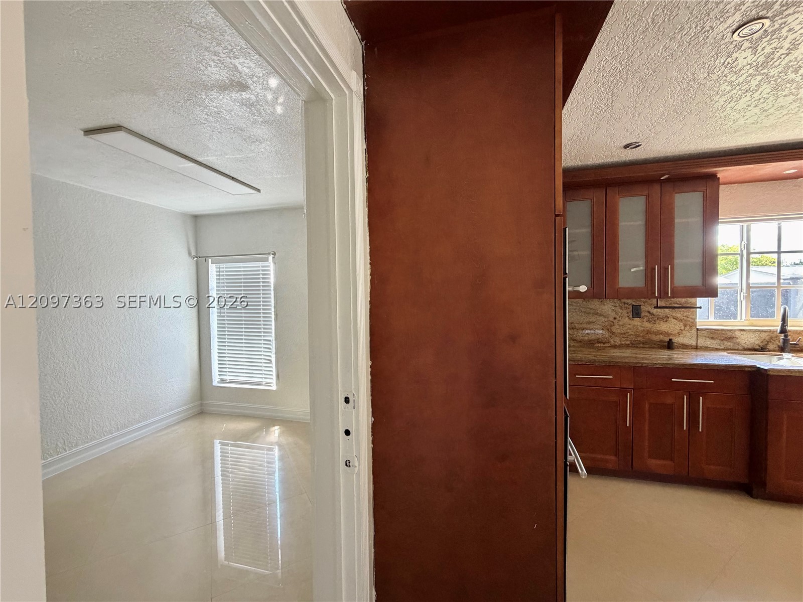 9481 SW 10th St, Miami FL 33174