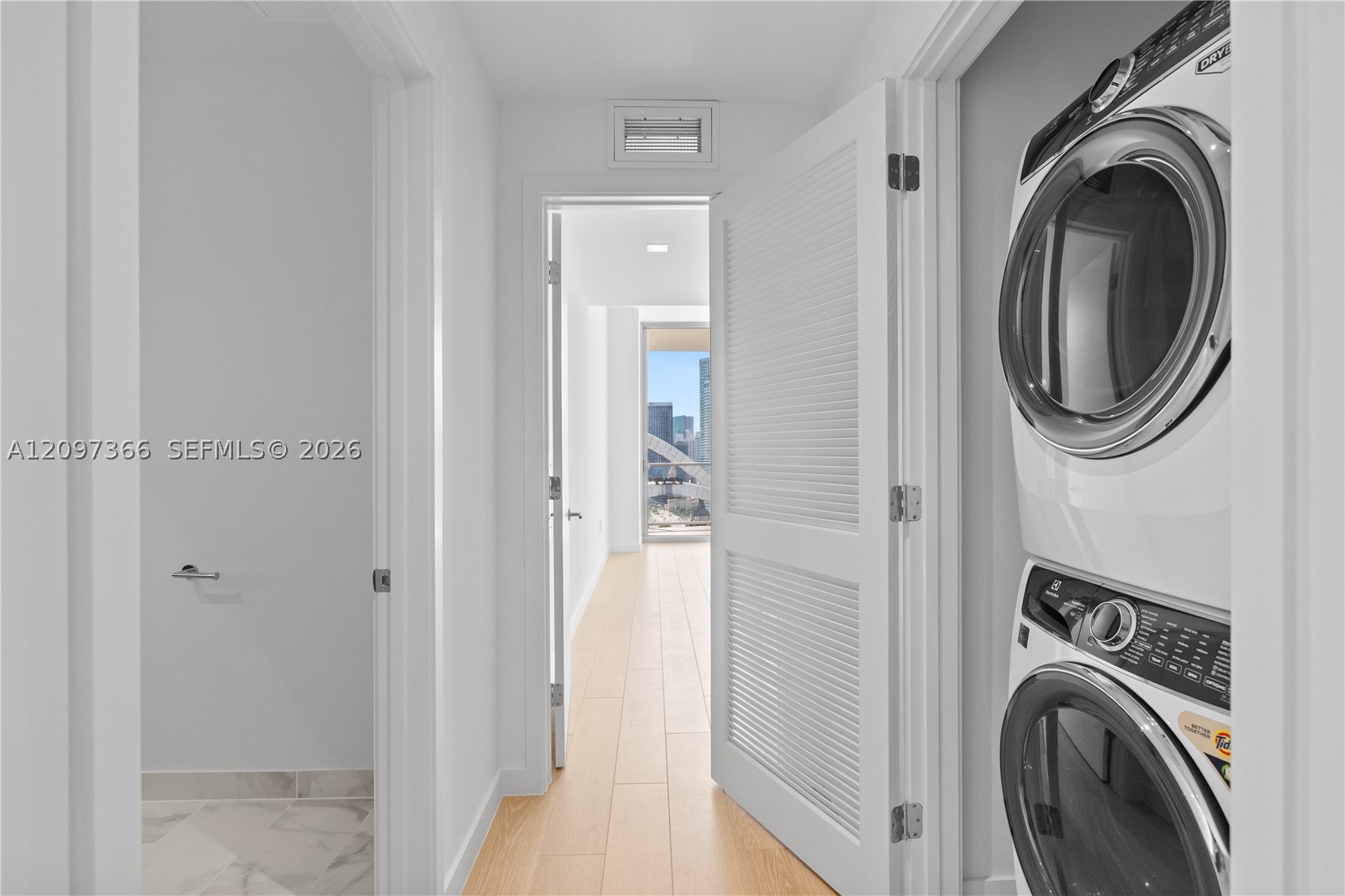 1400 Biscayne Blvd #2601, Miami FL 33132
