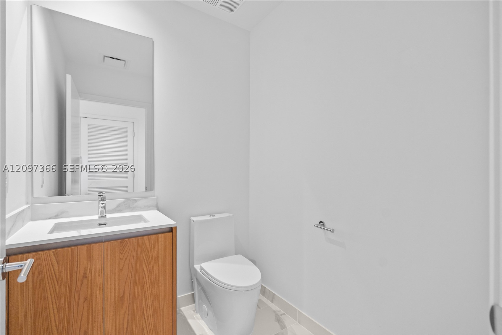 1400 Biscayne Blvd #2601, Miami FL 33132