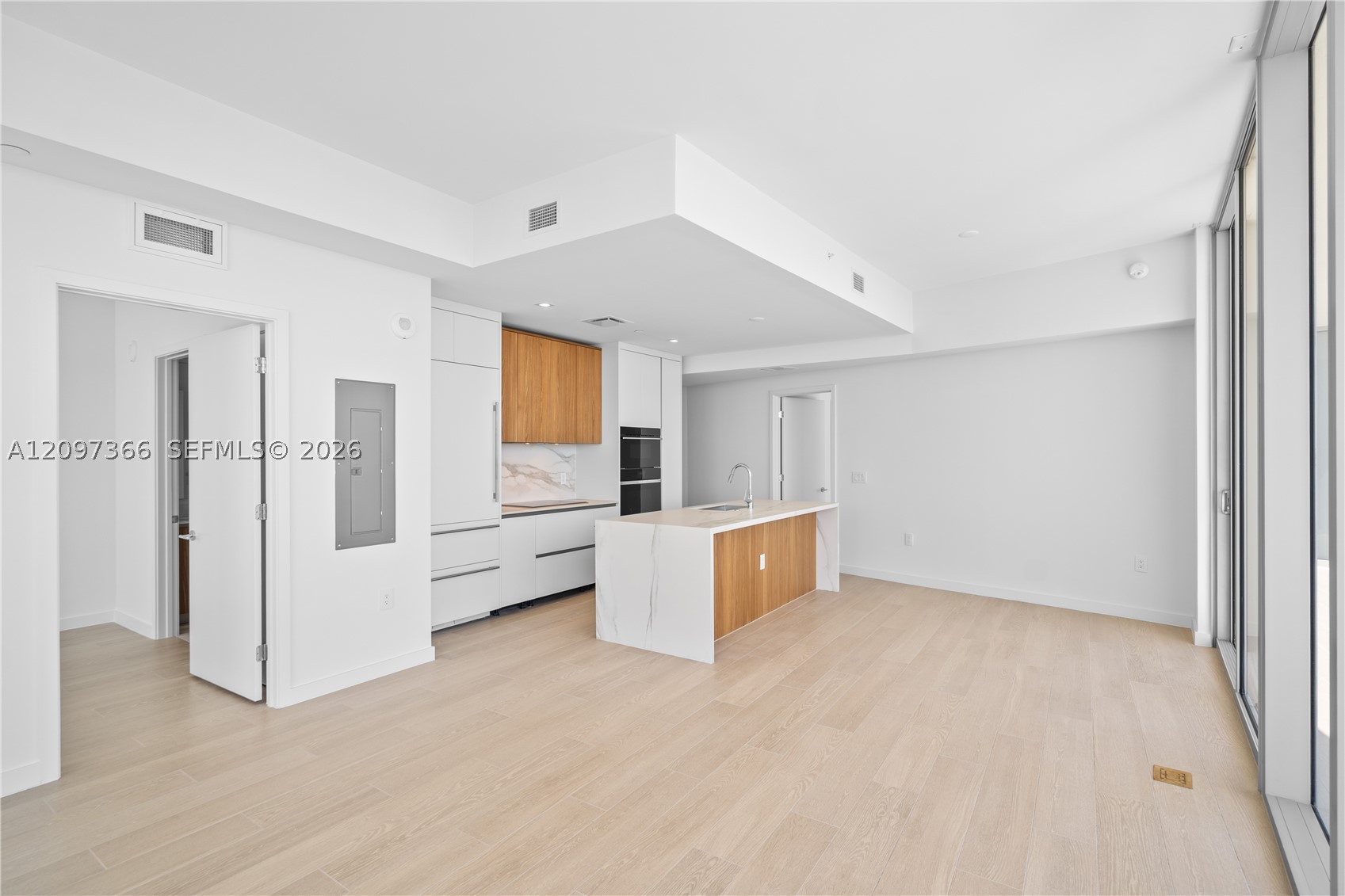 1400 Biscayne Blvd #2601, Miami FL 33132