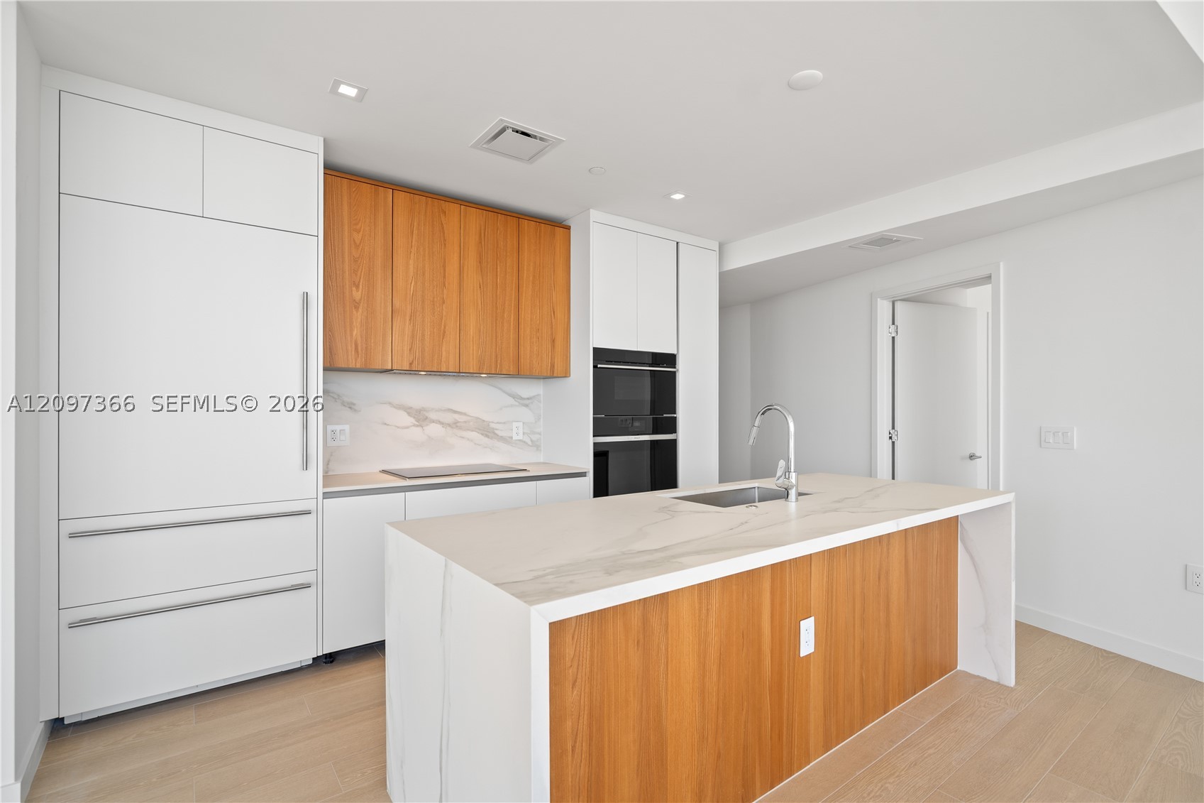 1400 Biscayne Blvd #2601, Miami FL 33132