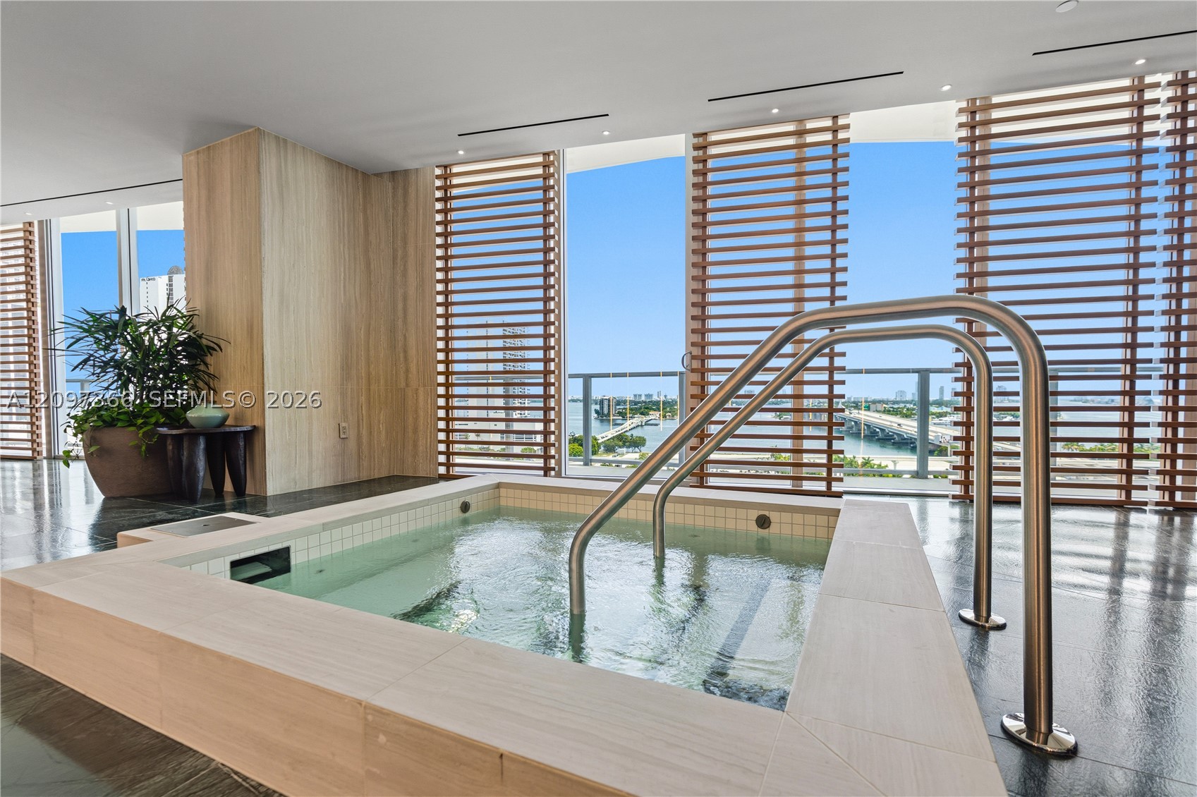 1400 Biscayne Blvd #2601, Miami FL 33132