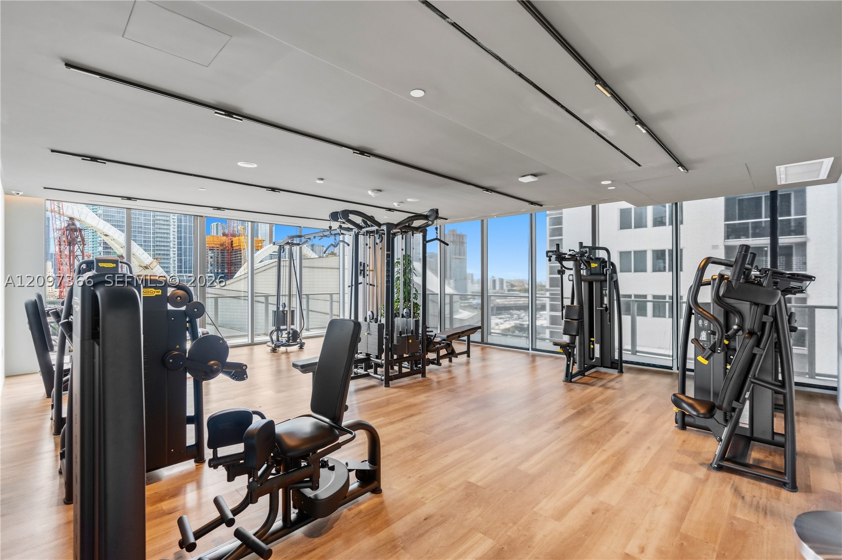 1400 Biscayne Blvd #2601, Miami FL 33132