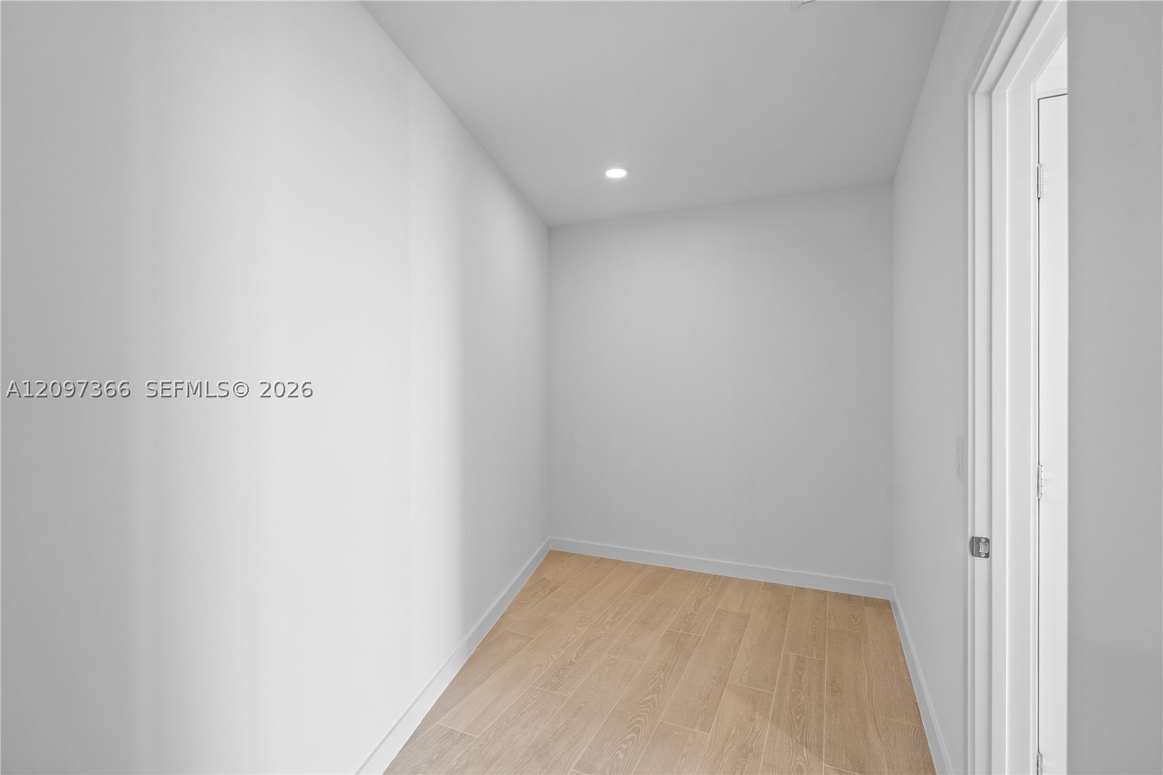 1400 Biscayne Blvd #2601, Miami FL 33132