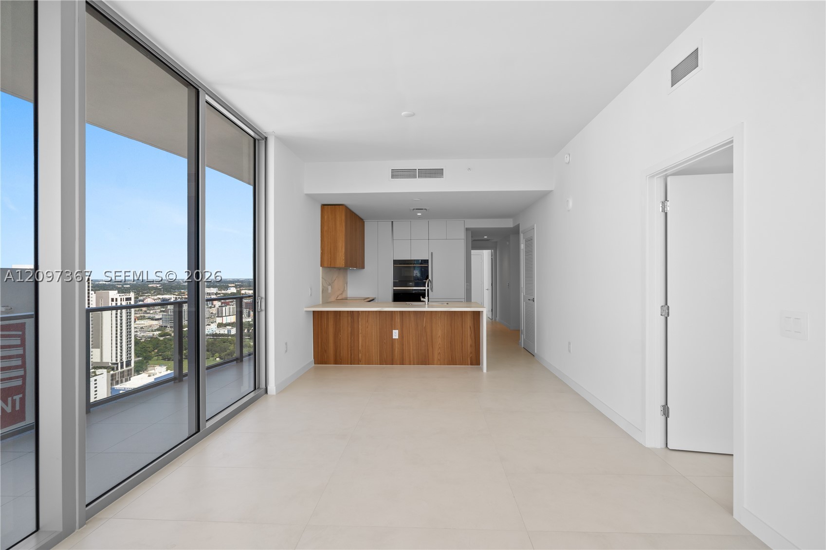 1400 Biscayne Blvd #3602, Miami FL 33132