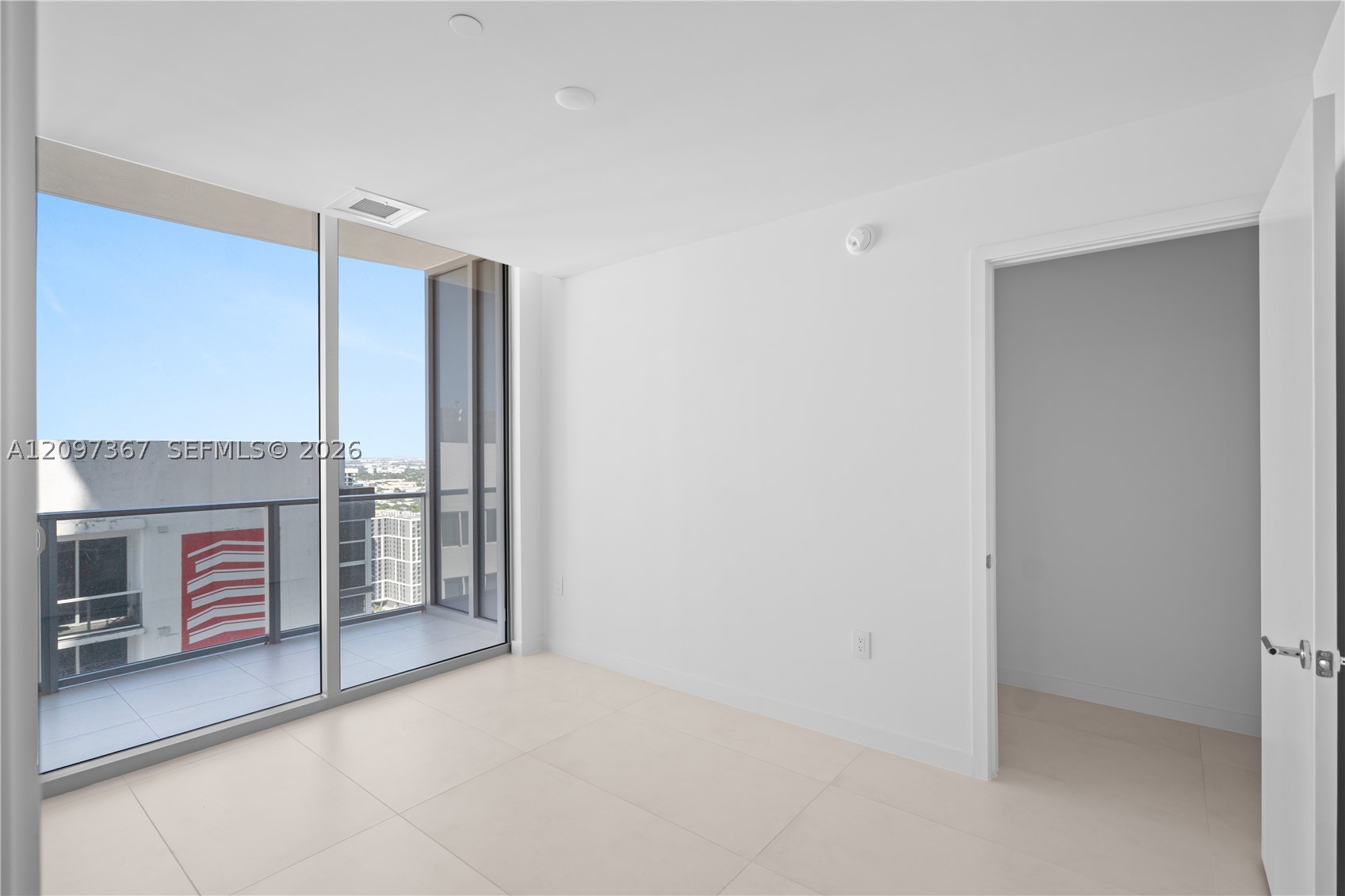 1400 Biscayne Blvd #3602, Miami FL 33132