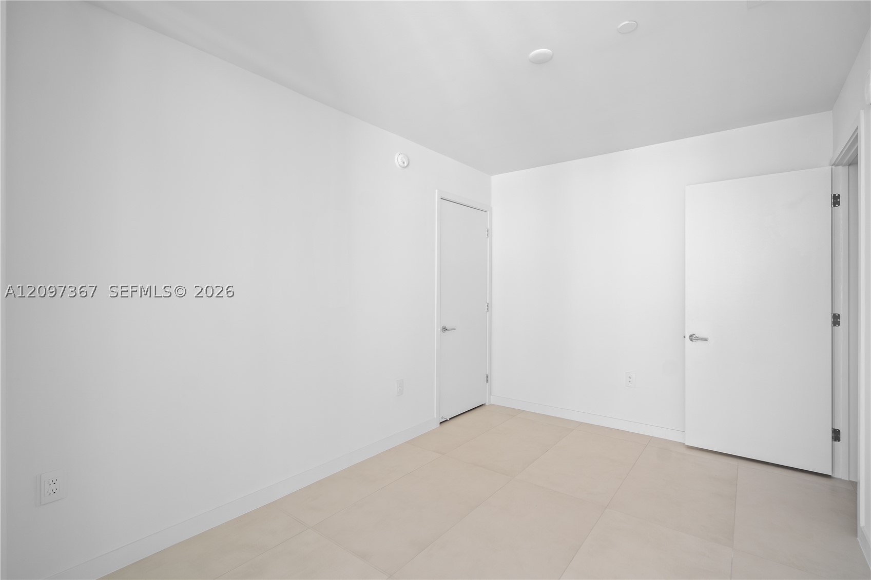 1400 Biscayne Blvd #3602, Miami FL 33132