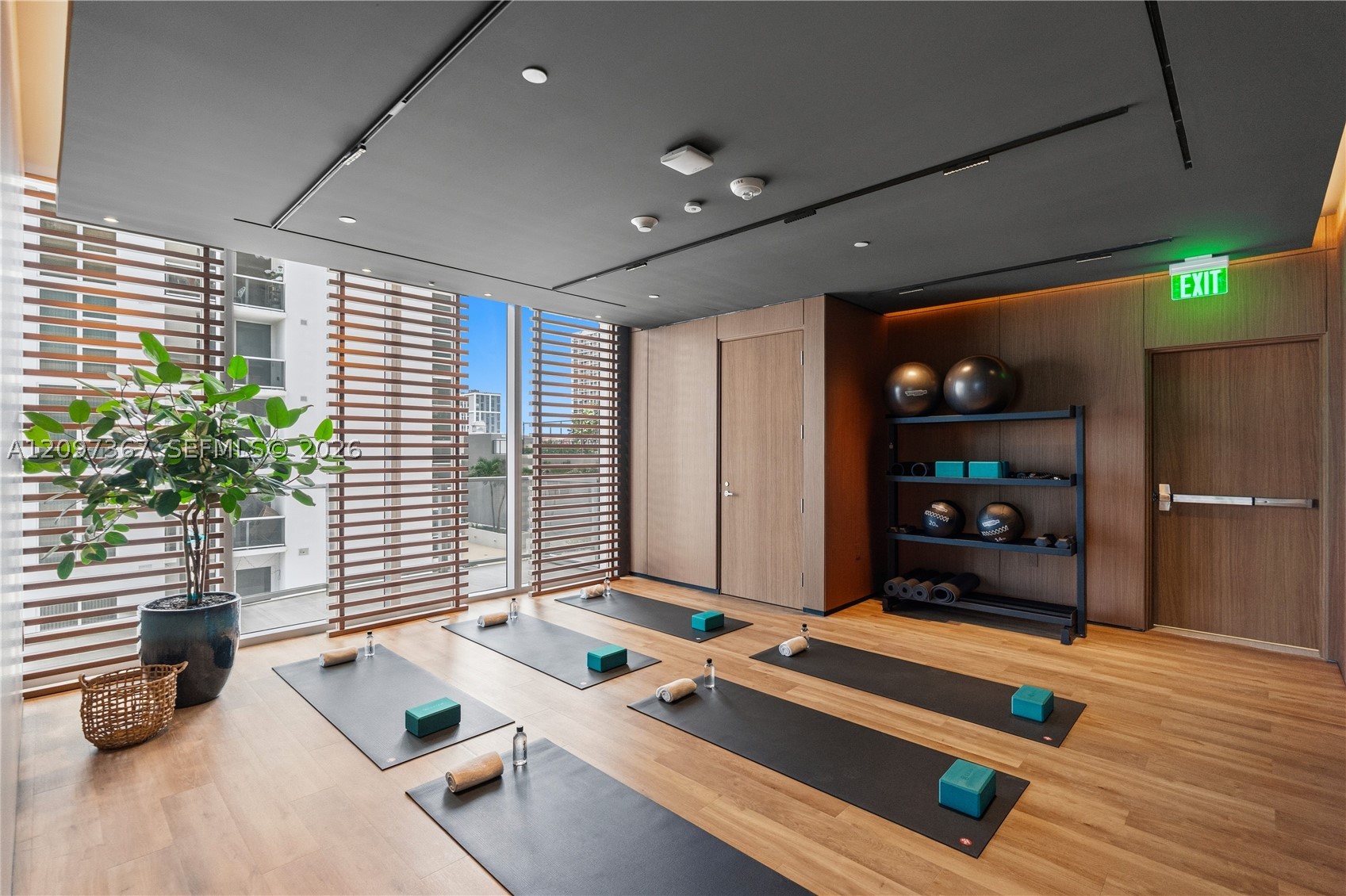 1400 Biscayne Blvd #3602, Miami FL 33132