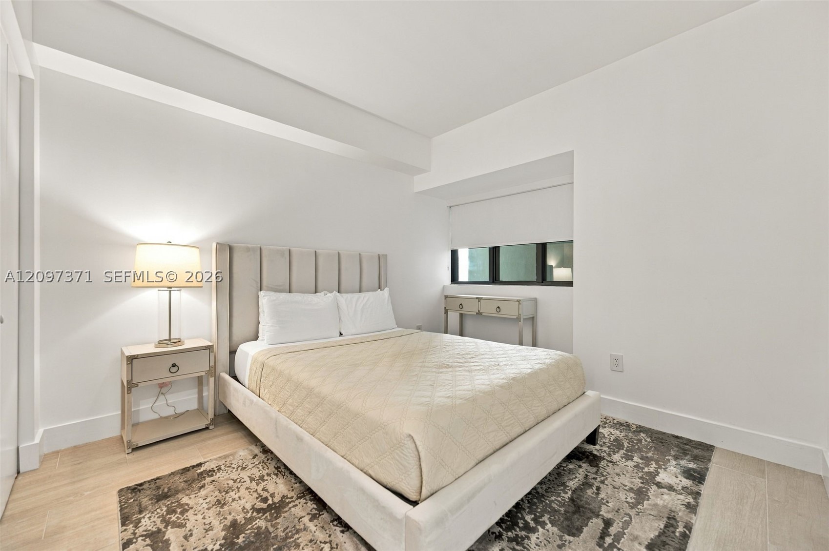 650 NE 32nd st #2406, Miami FL 33137