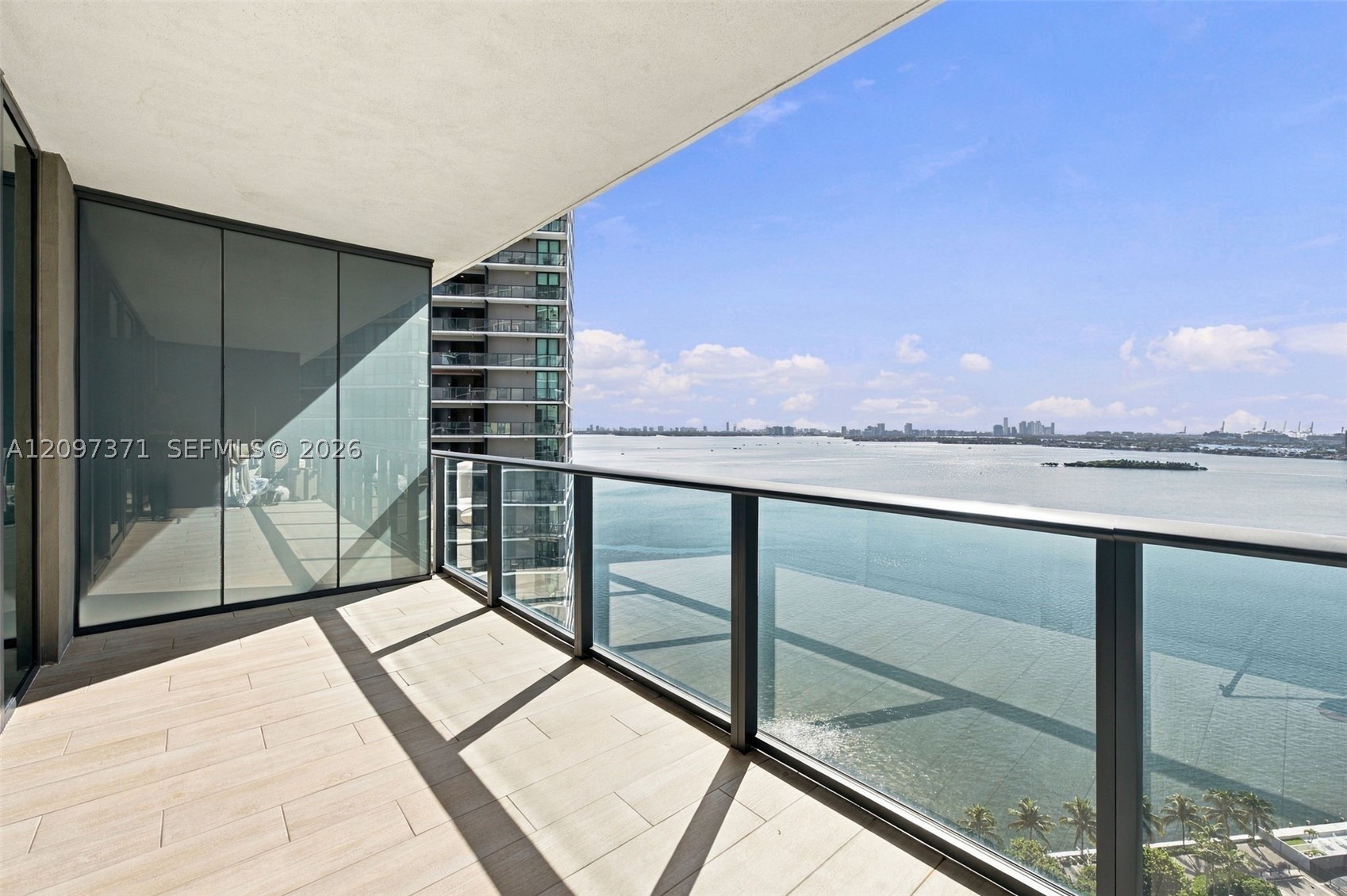 650 NE 32nd st #2406, Miami FL 33137