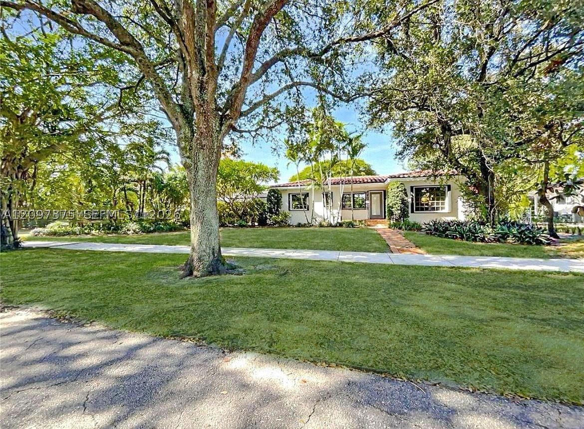 364 Navarre Dr, Miami Springs FL 33166
