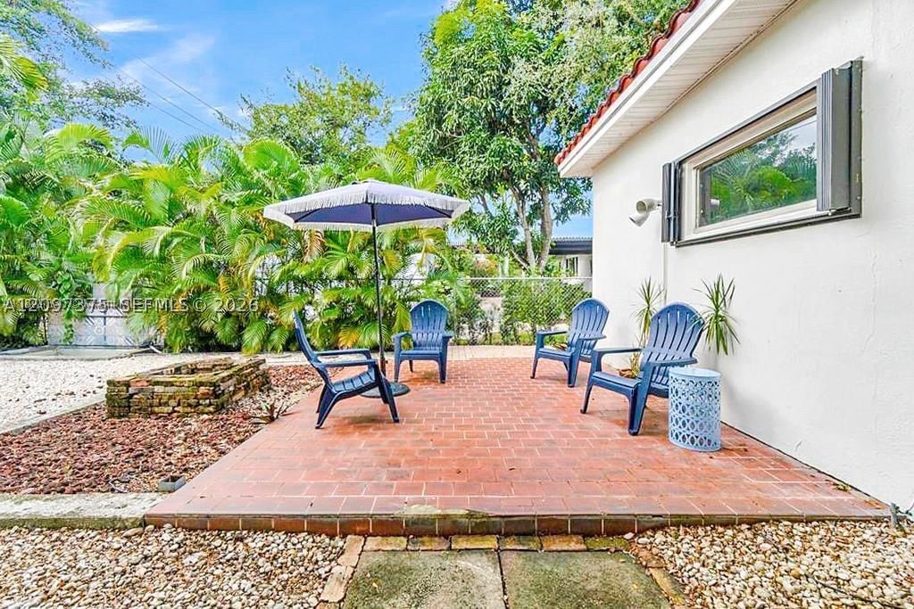 364 Navarre Dr, Miami Springs FL 33166