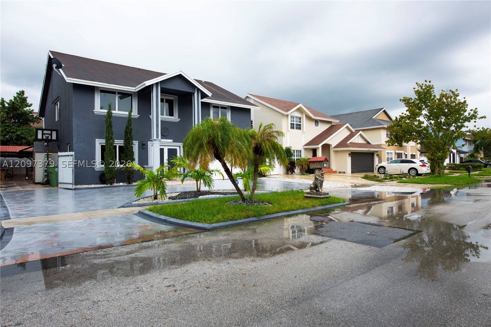 9710 SW 13th St #n/a, Pembroke Pines FL 33025
